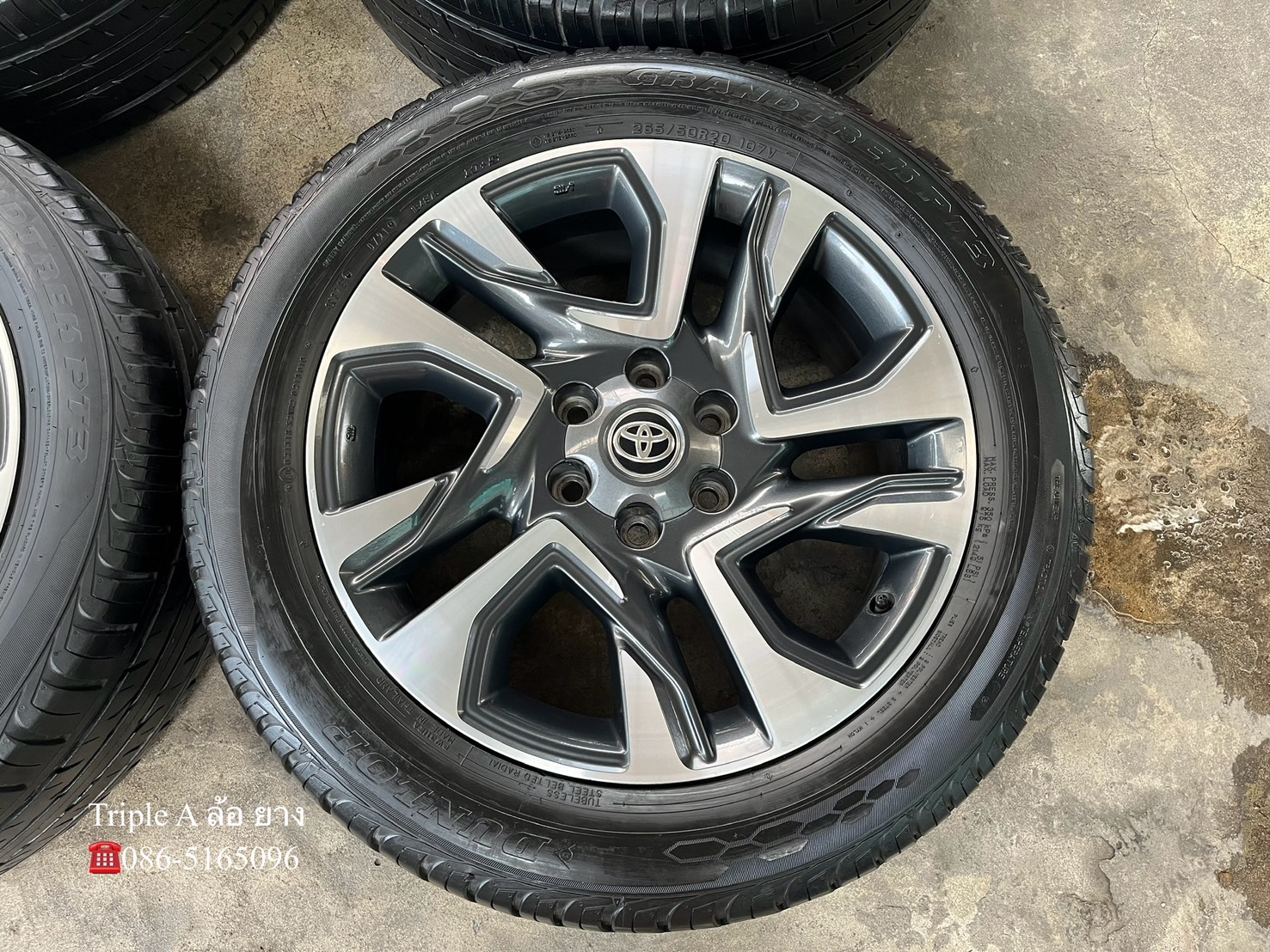✨ล้อแม็ก✨Toyota Fortuner Legender ขอบ 20 เทาหน้าเงา พร้อมยาง 265-50-20 Dunlop ปี 21