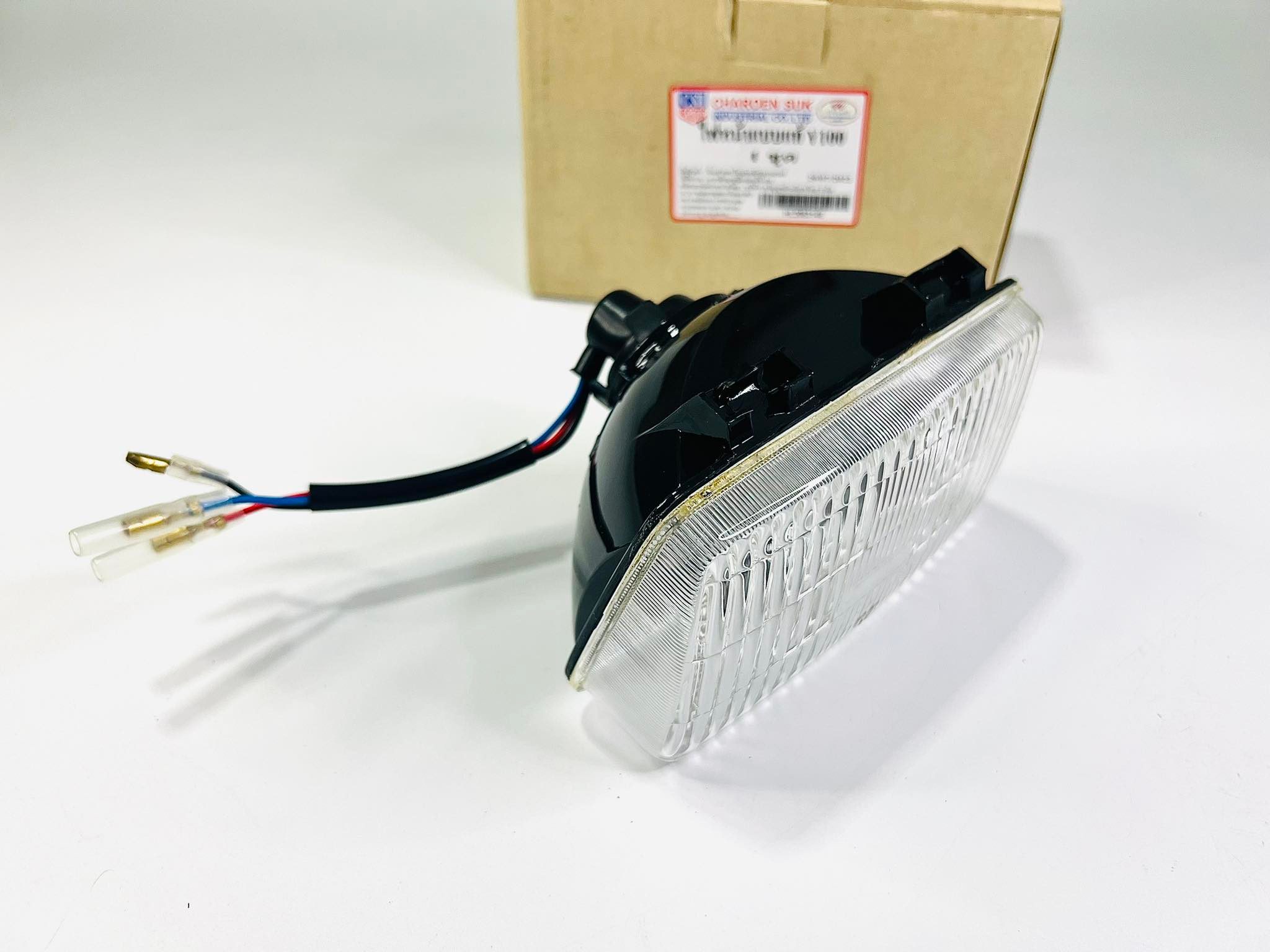 ไฟหน้าy100 mate100แบบแท้ พร้อมหลอดไฟ+ขั้วไฟ ใช้งานได้เลย