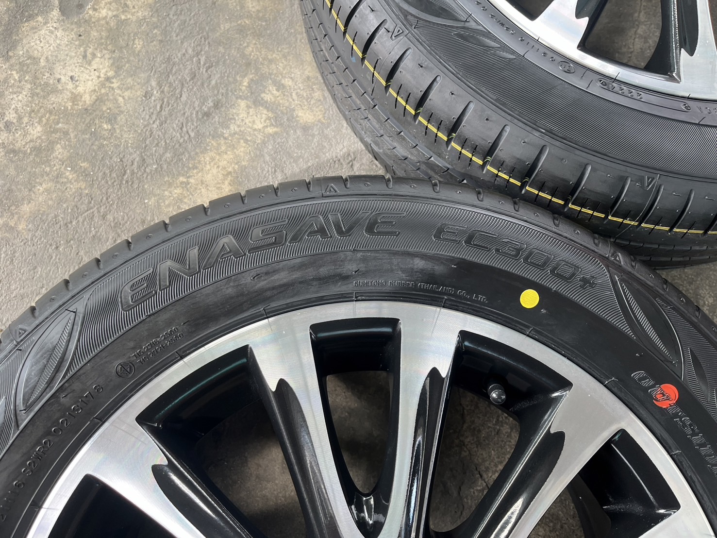 ✨ล้อแม็ก✨Toyota Vios 12 ก้าน ขอบ 15 ดำหน้าเงา พร้อมยางใหม่💯185-60-15 Dunlop♨ปี 24♨