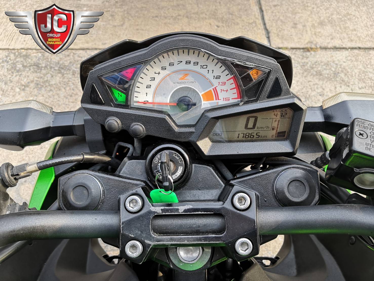 Z300abs ปี 2017 โปรแรงส์💥รวมออกรถ ⭕️ บาท พร้อมผ่อนสบายๆเพียง 2,890 ×4 ปีเท่านั้น 😎รถมือเดียวเดิมๆไมล์หมื่นกว่าโล 🎌