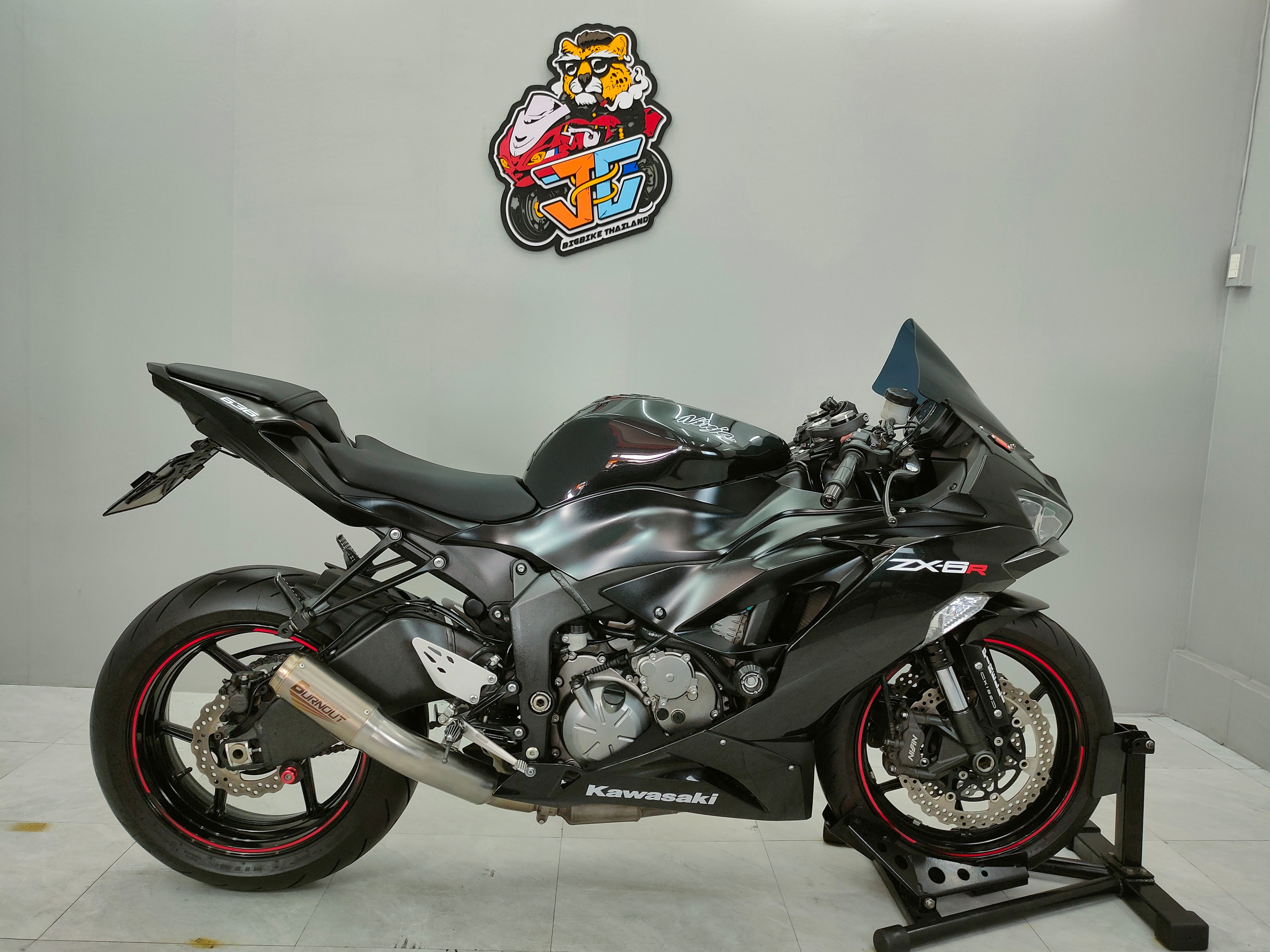 หนุ่มหล่อมาดเข้มมาแว้ว 😎 KAWASAKI ZX6R จดกลางปี 2020 "จัดทรงพร้อมซิ่ง"