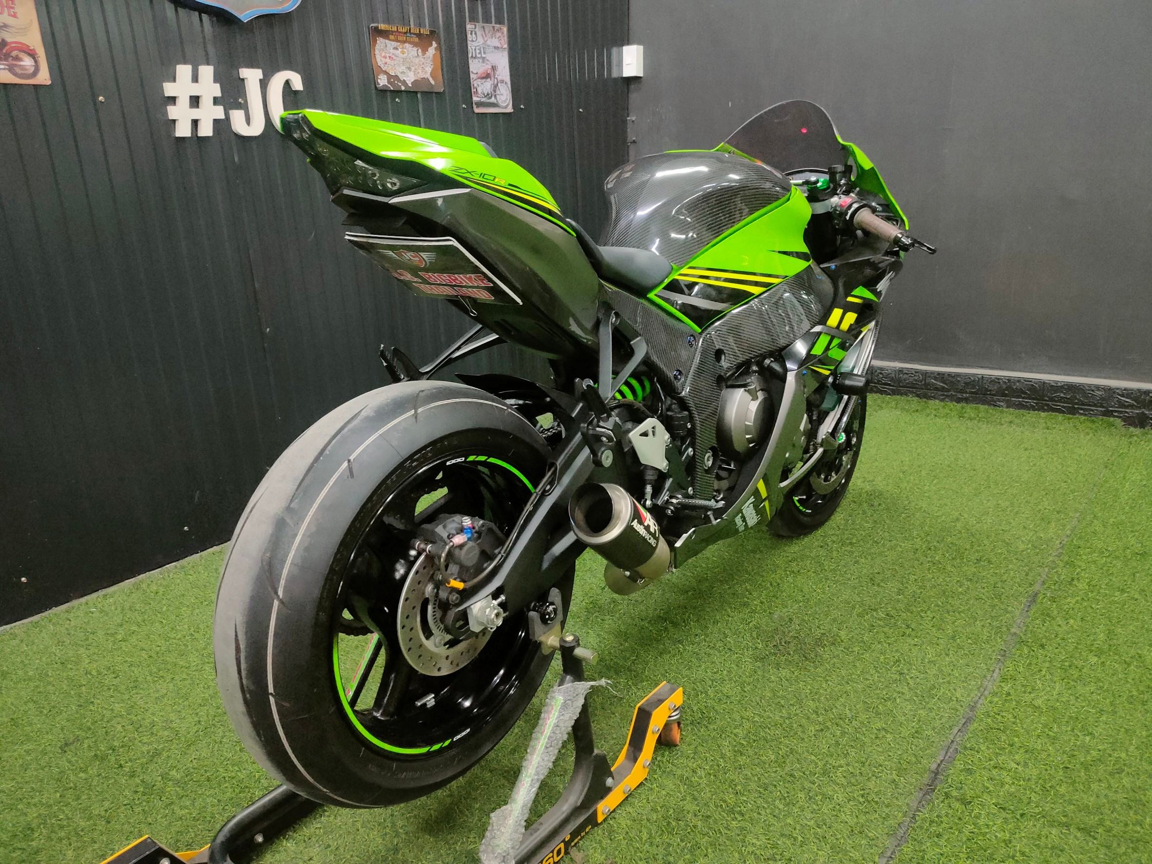 🔥 Rare มากๆคันนี้‼️ #ZX10R กับเลขไมล์ 1,275 กิโลแท้ ของแต่งรอบคัน 😱 รถปี18 สภาพแฝดป้ายแดง‼️