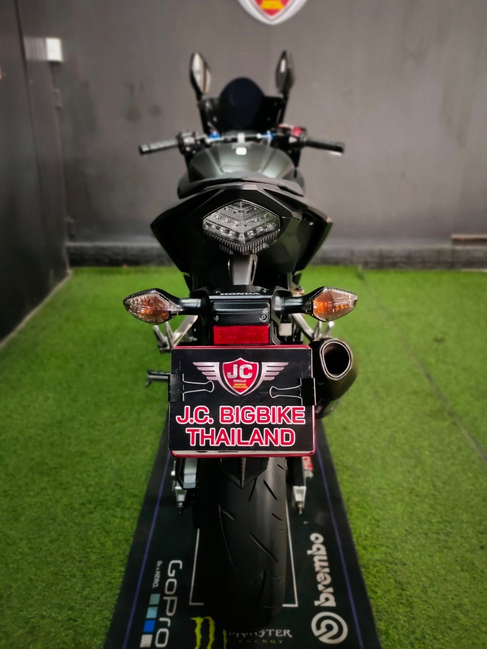 งบ 1900 ⁉️ ได้ขี่สายสปอร์ตของแต่งเพี๊ยบ 😱 จัดไป CBR500R ปลายปี2017 คันนี้เด็ด