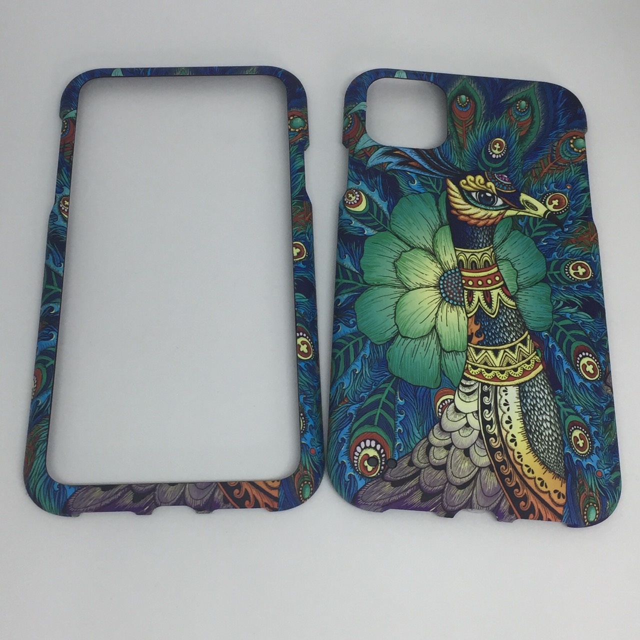 เคสคูทิสKutisไอโฟน11G(ลายนกยูง)มาใหม่ เคสประกบหน้า-หลัง เคสเรืองแสง เคสลายวินเทจ ร้านSuperhero KLongthom