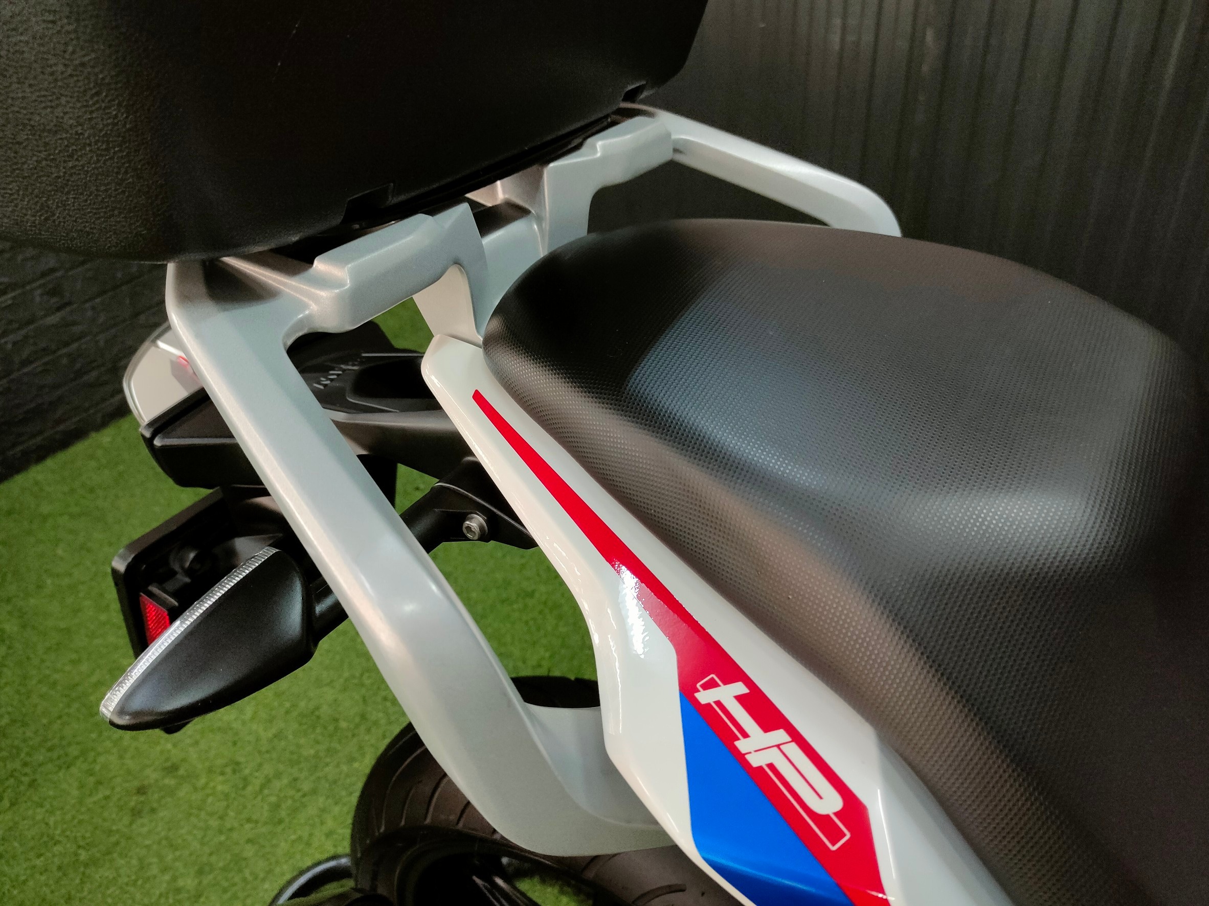 "จะออกรถใหม่...แวะดูคันนี้ก่อน" 😘 BMW G310r ปี 2021 model2019 สภาพนางฟ้าจ๋า ✨ สายจอด2พันโล‼️