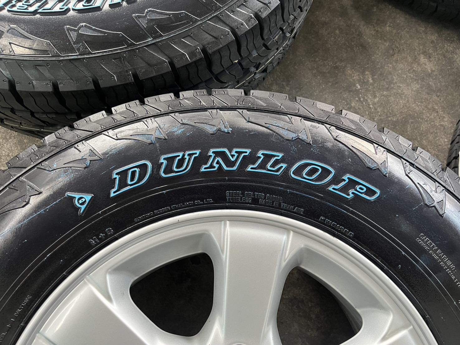 ✨ล้อแม็ก✨ISUZU Blue Power ขอบ 16 พร้อมยางใหม่💯245-70-16 Dunlop(แก้มขาว)♨️ปี24♨️