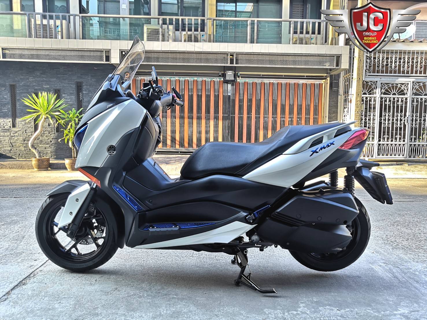 🧚นางฟ้าขาวๆอวบๆ✨Xmax300 (abs) ไมล์แท้ 13,xxx โล