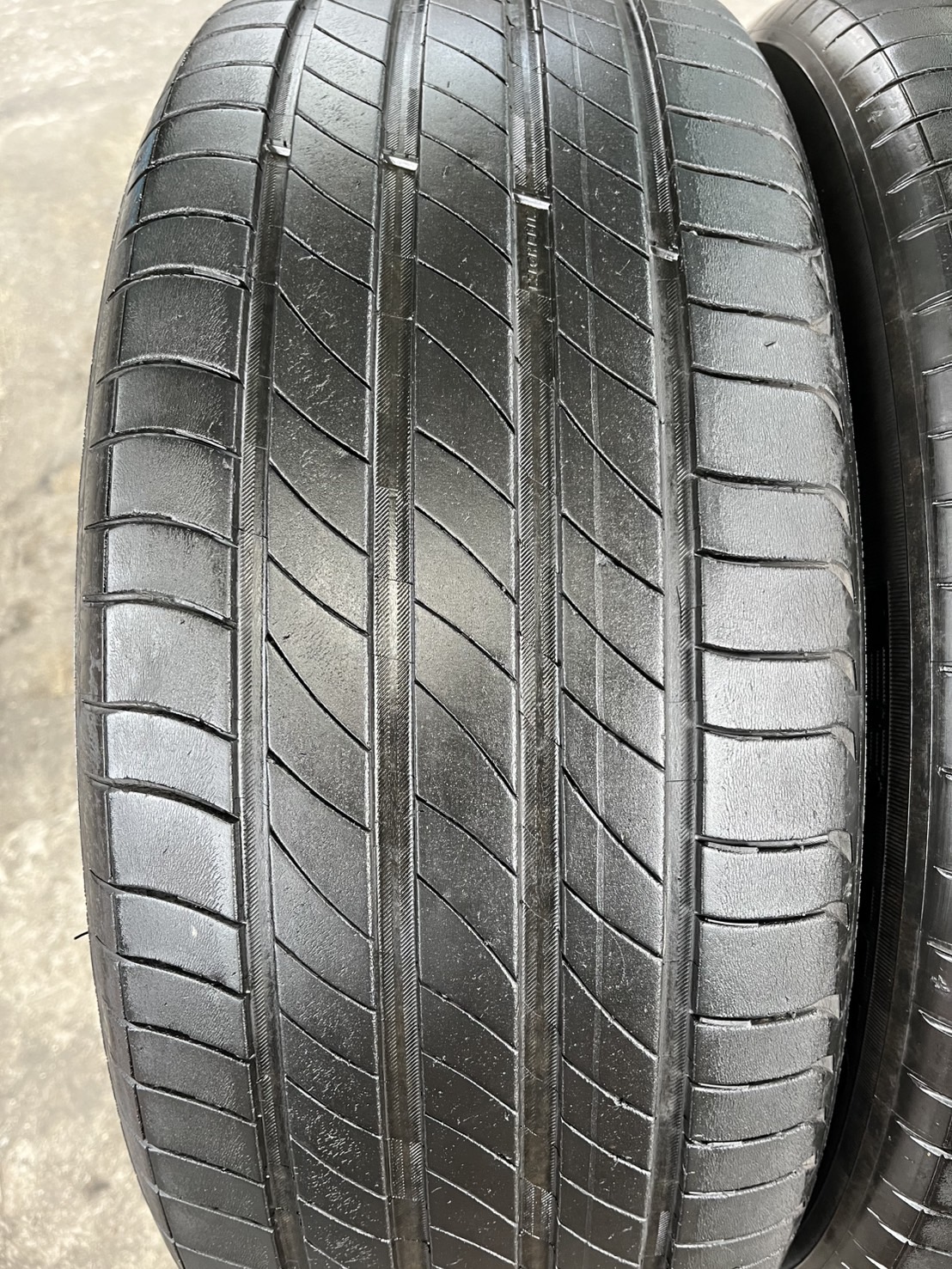 ✨ล้อแม็ก✨ISUZU D-Max รุ่นใหม่ล่าสุด ขอบ 18 แถมยาง 225-50-18 Michelin ปี 20
