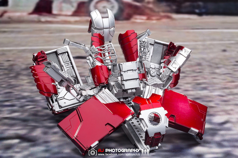 TYStoys 1/6 MK.5 Technical suitcase (Transformable)