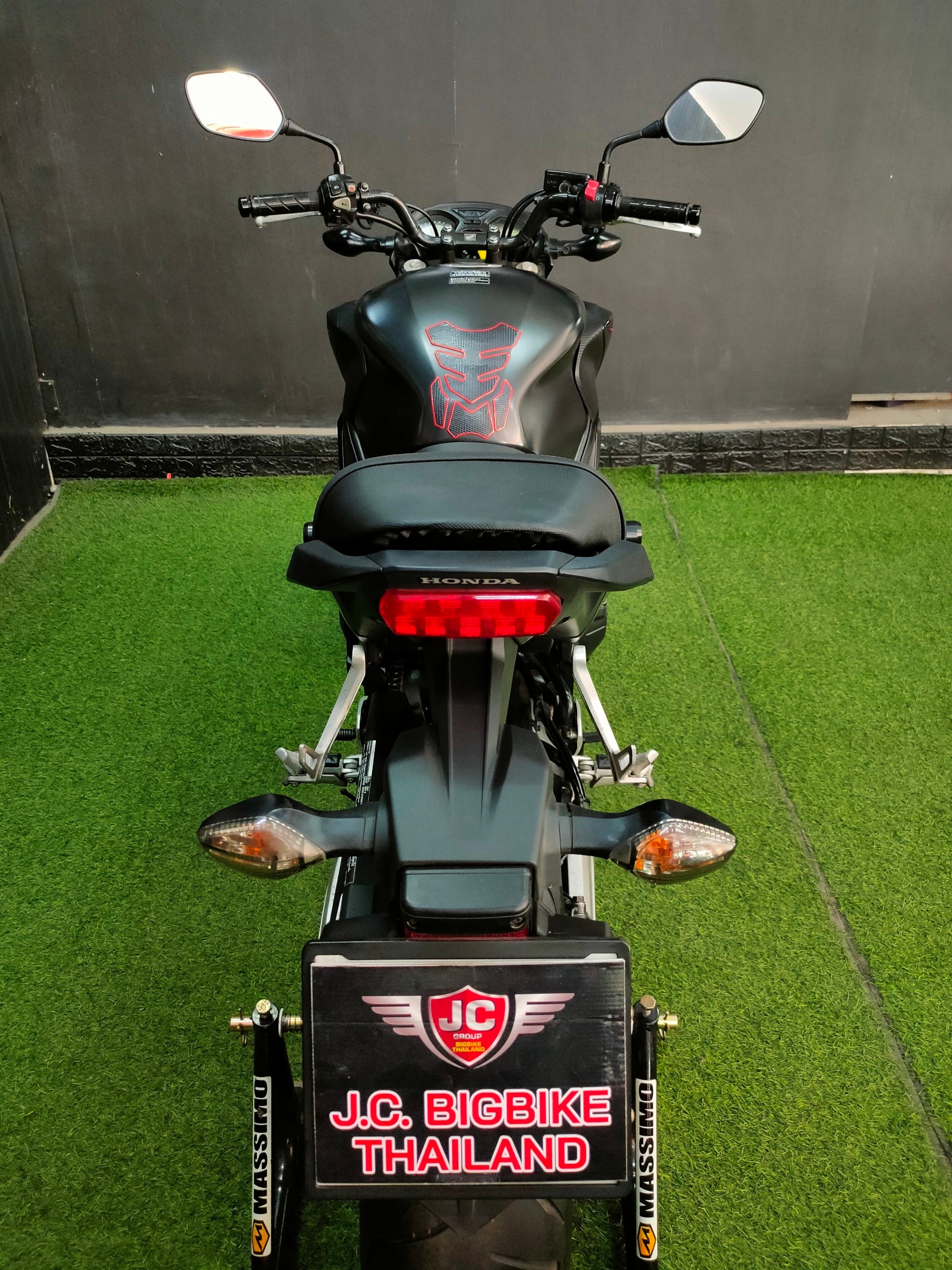 "สายรถเดิมต้องโดน 🤗" HONDA CB650F จดปี 2015 โมเดล13 คันนี้ใช้งานน้อย...จอดไว้ซะส่วนมาก 😬