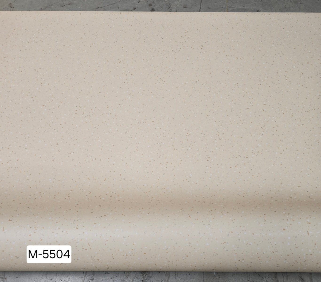 LA LA HOME กระเบื้องยางแบบม้วน PVC หนา 2 มิล รหัส M-5504 สีครีม หินขัด กว้าง 2 เมตร ราคาต่อ เมตร