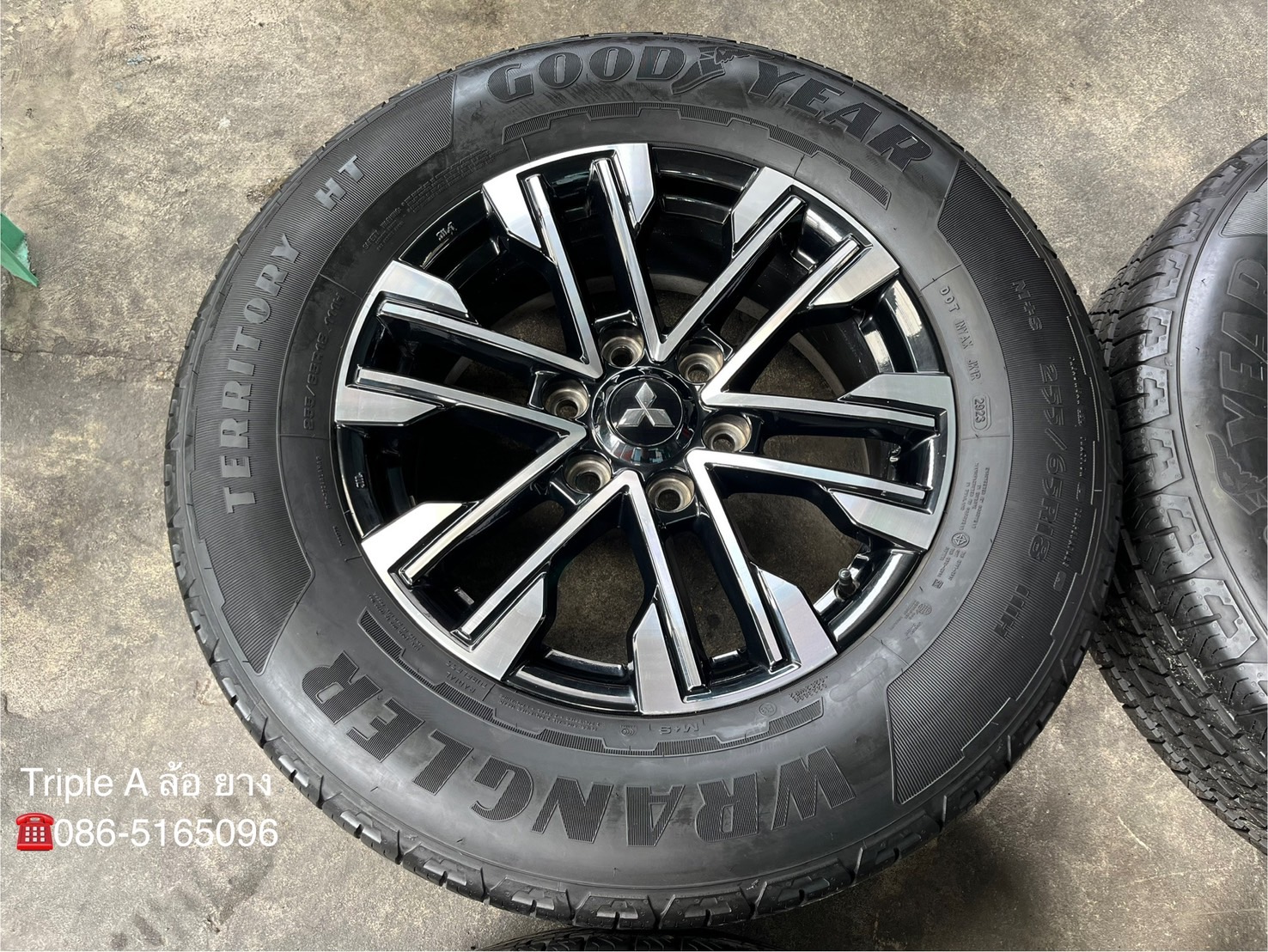 ✨ล้อแม็ก✨Mitsu Pajero ตัวท็อป ขอบ 18 ดำหน้าเงา พร้อมยาง 255-65-18 Goodyear🌟ปี 23🌟
