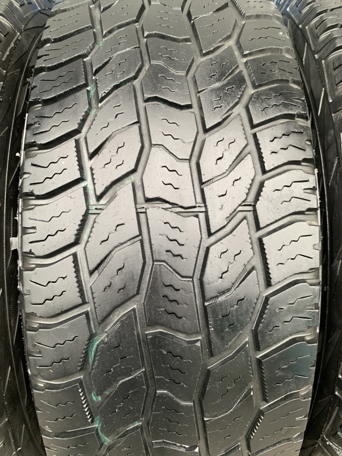 ยาง 265-65-17 Cooper (Made in U.S.A) ปี 14 ดอกยางหนาทุกเส้น