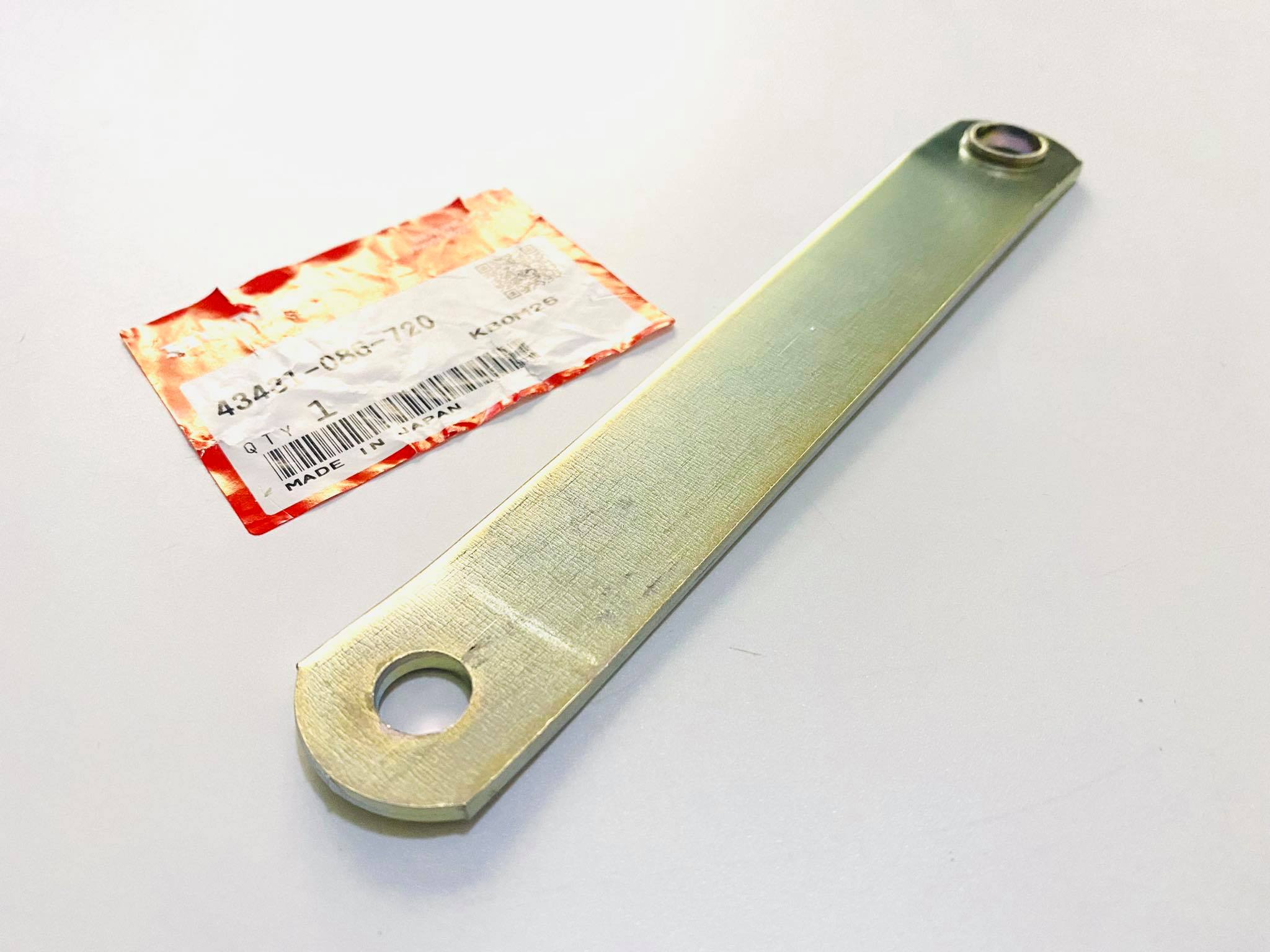 ขายึดจานเบรคชาลี ดรีม แท้ศูนย์