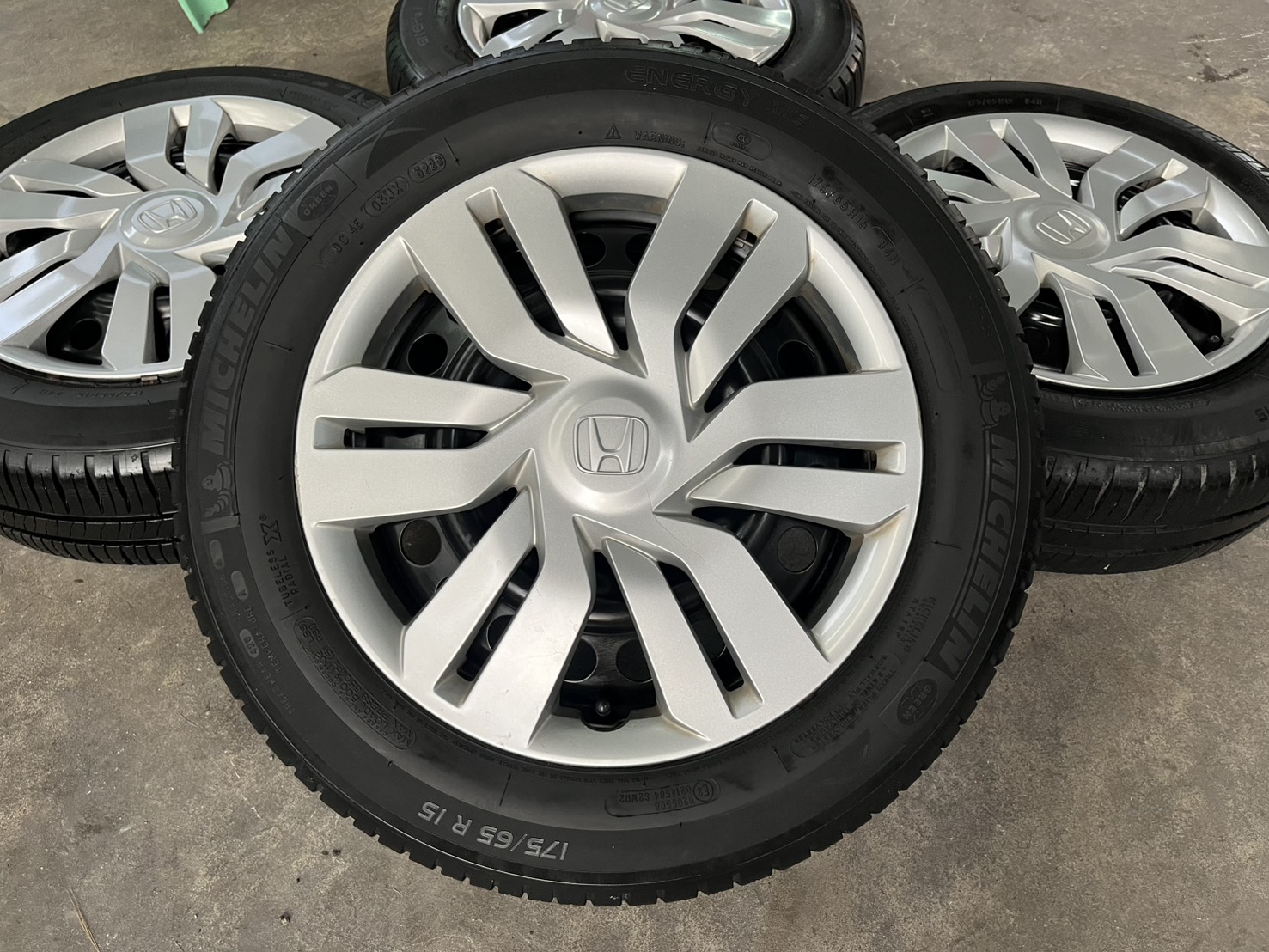 ✨ล้อกระทะ 4รู100✨Honda ขอบ 15 แถมยาง 175-65-15 Michelin ปี 20