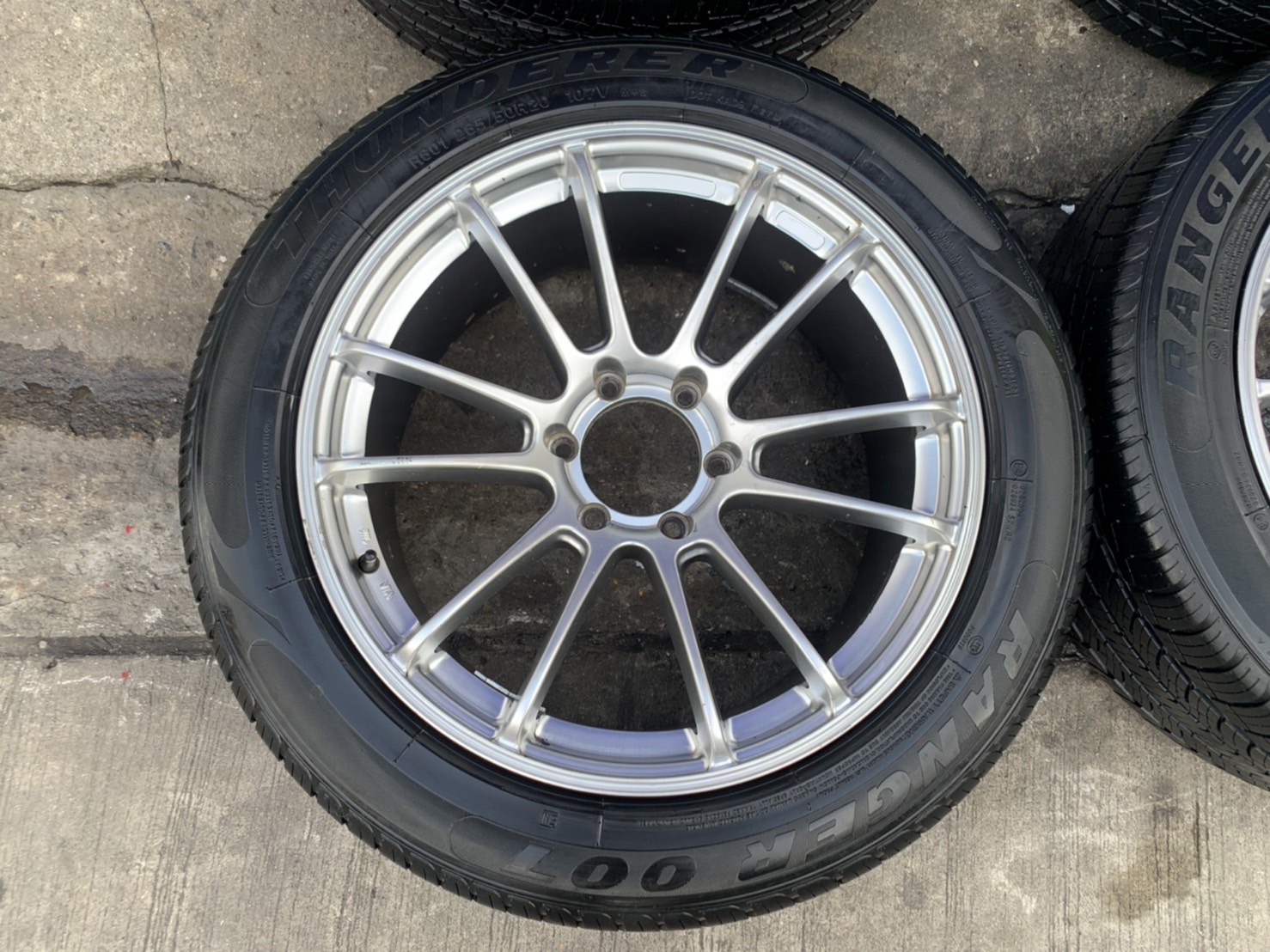 ✨ล้อแม็ก 6รู139✨Advan RS ขอบ 20 สีบอร์นไฮเปอร์ พร้อมยาง 265-50-20 THUNDERER ปลายปี 19