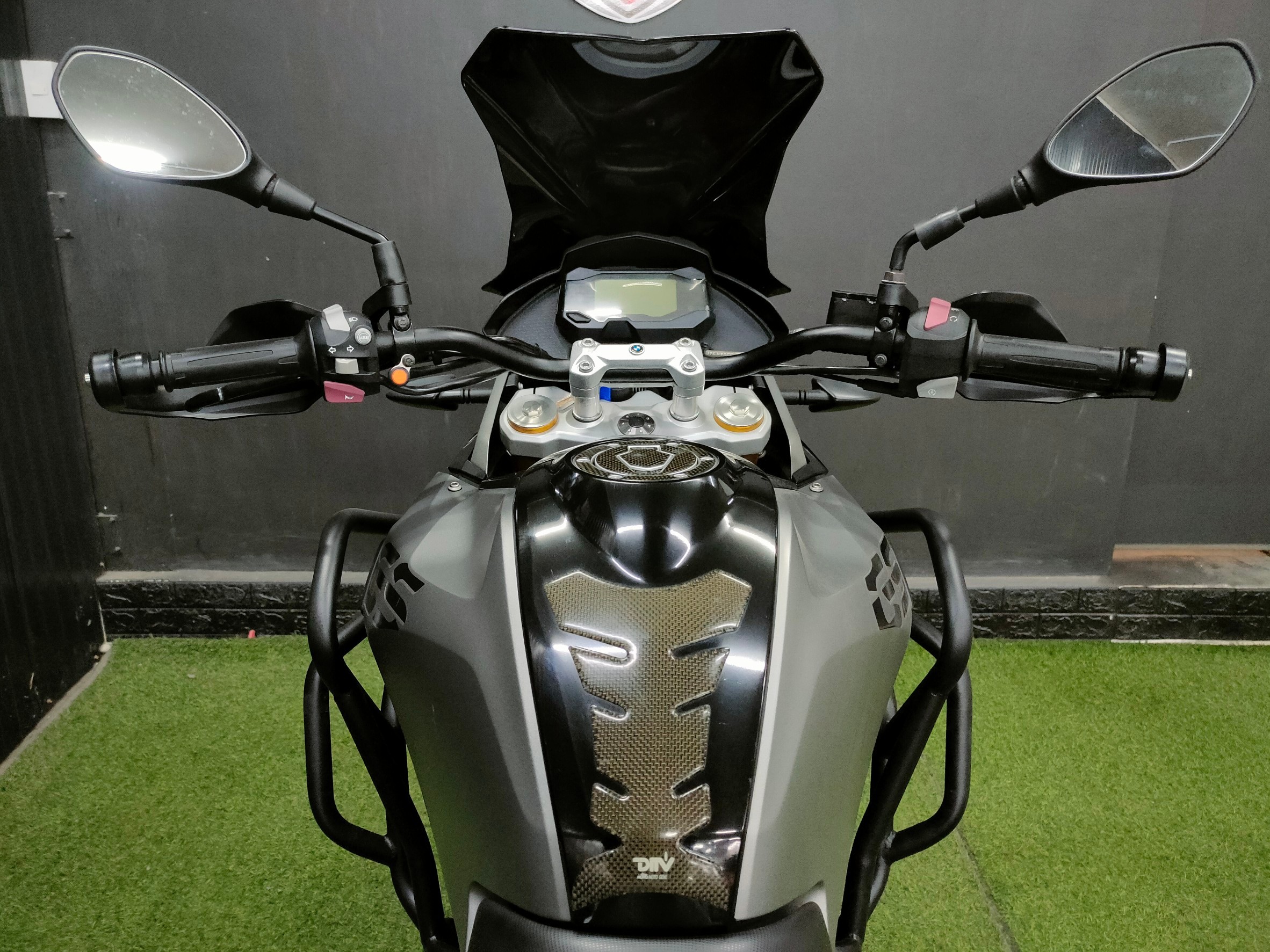 "คันไม่ใหญ่แน่นะวิ⁉️ เบาๆ สบายๆ ราคากันเอง 🤗 Gs310r รถปี18 สวยโดนใจของแต่งรอบคัน “โปรโคตรแรง"🔥🔥