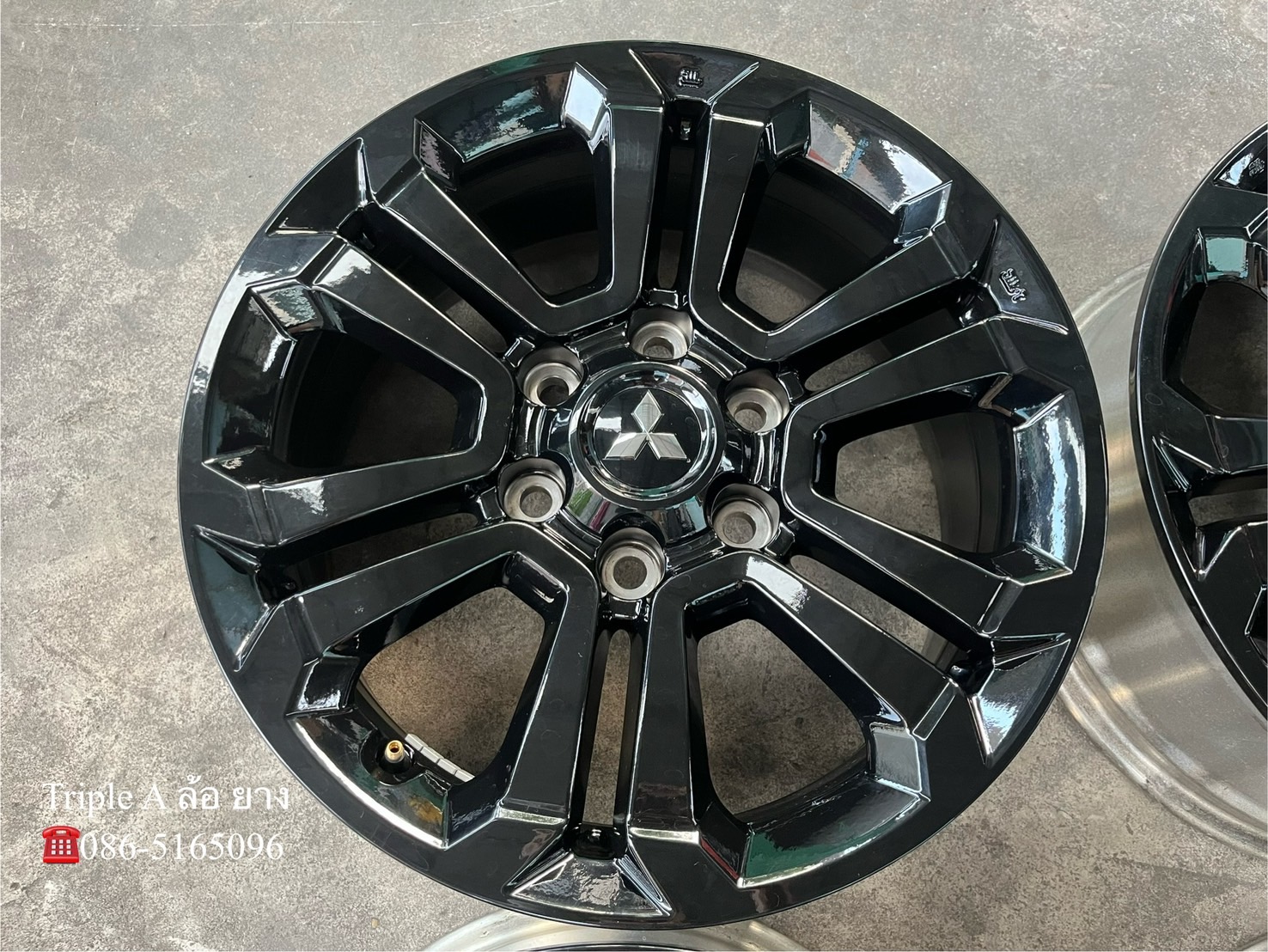 ✨ล้อแม็ก 6รู139✨Mitsu Triton Athlete ขอบ 18 สีดำแท้💯