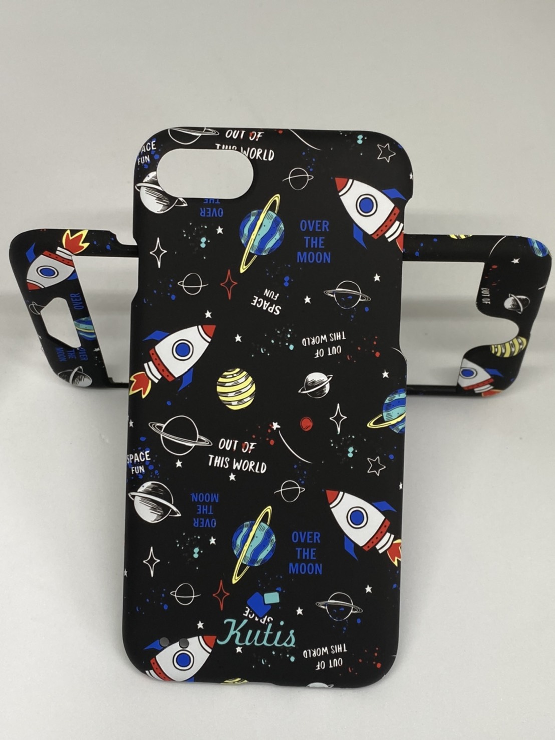 เคสคูทิส(Kutis)เคสไอโฟน7,8(ลายจรวดอวกาศ)มาใหม่ เคสประกบหน้า-หลัง เคสเรืองแสง เคสลายวินเทจ ร้านSuperhero Klongthom