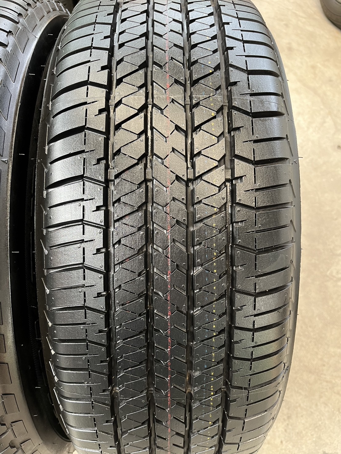 ✨ยางป้ายแดง✨255-60-18 Bridgestone🌟ปี23🌟🚘เหมาะสำหรับ รถกระบะตัวสูง และ SUV ทุกรุ่น