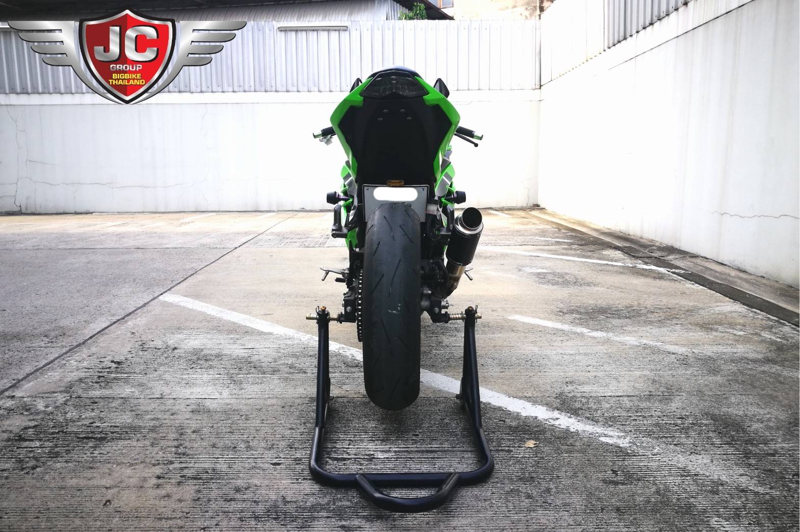 รถสวยใสแบบนี่นานๆทีเข้ามาไมล์วิ่ง 6,xxx โล