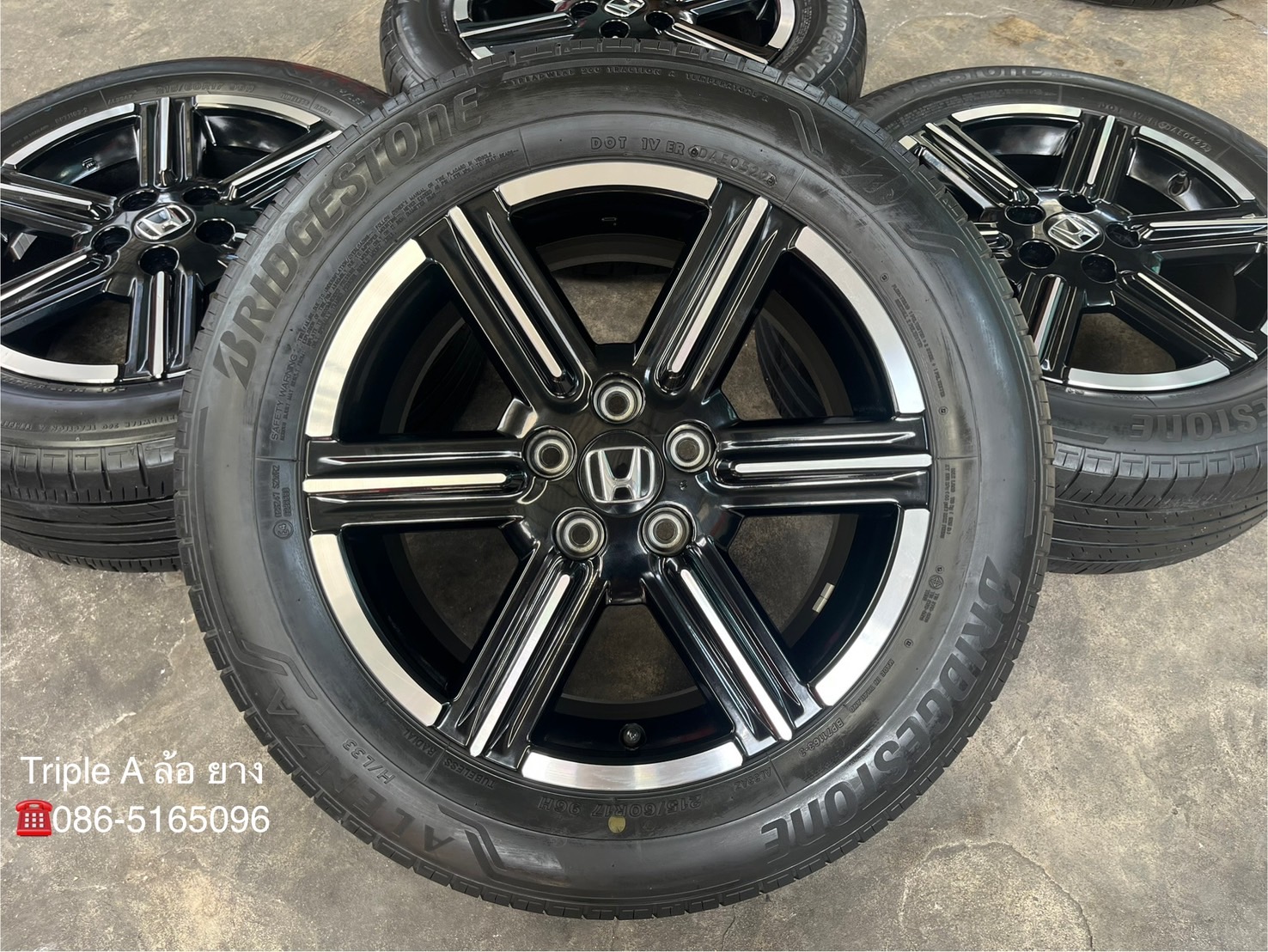 ✨ล้อแม็ก✨Honda HRV ตัวท็อป ขอบ 17 ดำหน้าเงา พร้อมยาง 215-60-17 Bridgestone💥ปี 22💥