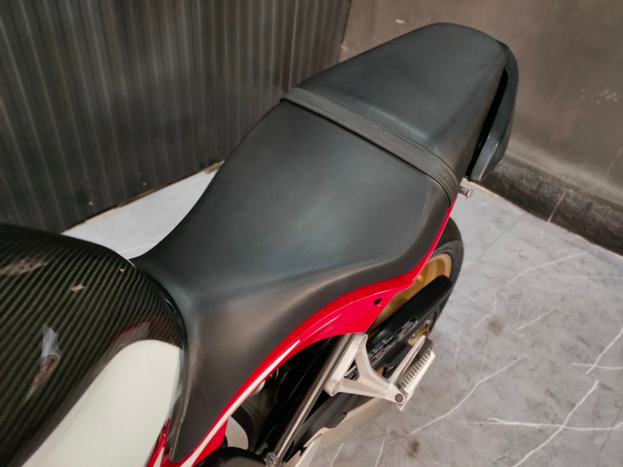 เดือนละ 3พัน...ได้ขี่สูบเรียงเสียงหวาน⁉️ เข้าใหม่อีกลำ HONDA CB650F ปี 2016 Tri-Colour ยอดนิยม 😘