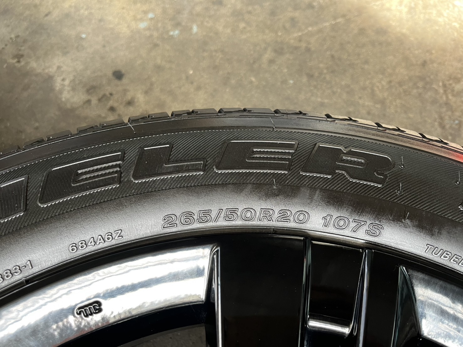 ✨ล้อแม็กพร้อมยาง✨ISUZU MU-X รุ่นพิเศษ PHANTOM ขอบ 20 สีดำแท้💯