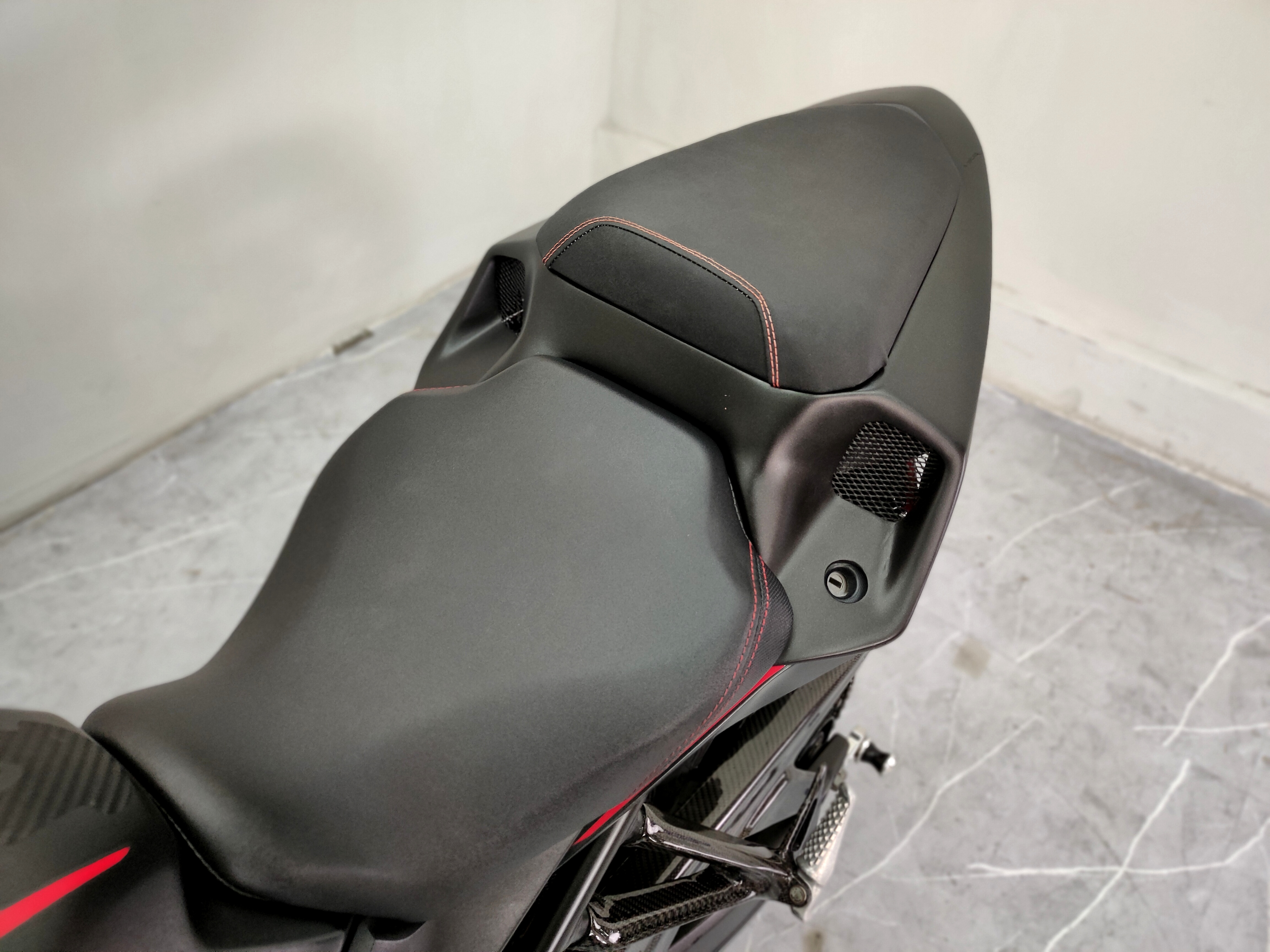 😬 ถึงสวยไม่สุดแต่ของจุกนะจ๊ะ....HONDA CBR650R รถปลายปี 2019 ไมล์แท้หมื่นโล 💥 แต่งทั้งคันกว่าครึ่งแสน‼️