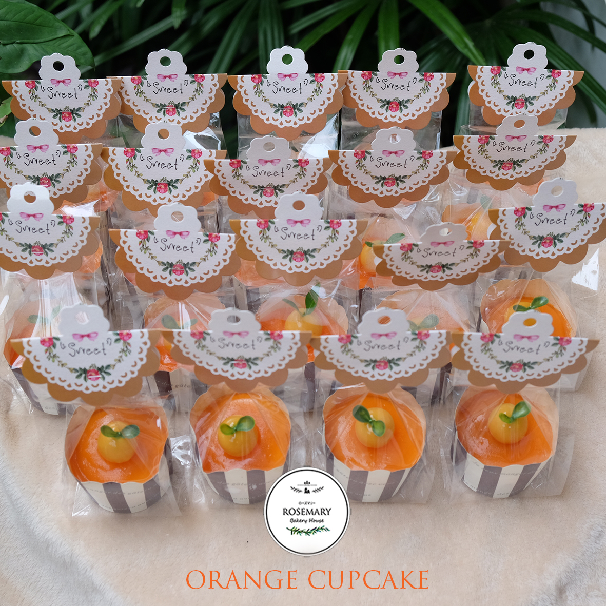 🍊 คัพเค้กส้ม🍊 (แบบใส่ถ้วยคัพเค้ก) Mandarine Orange Cupcake (ราคาต่อชิ้น)