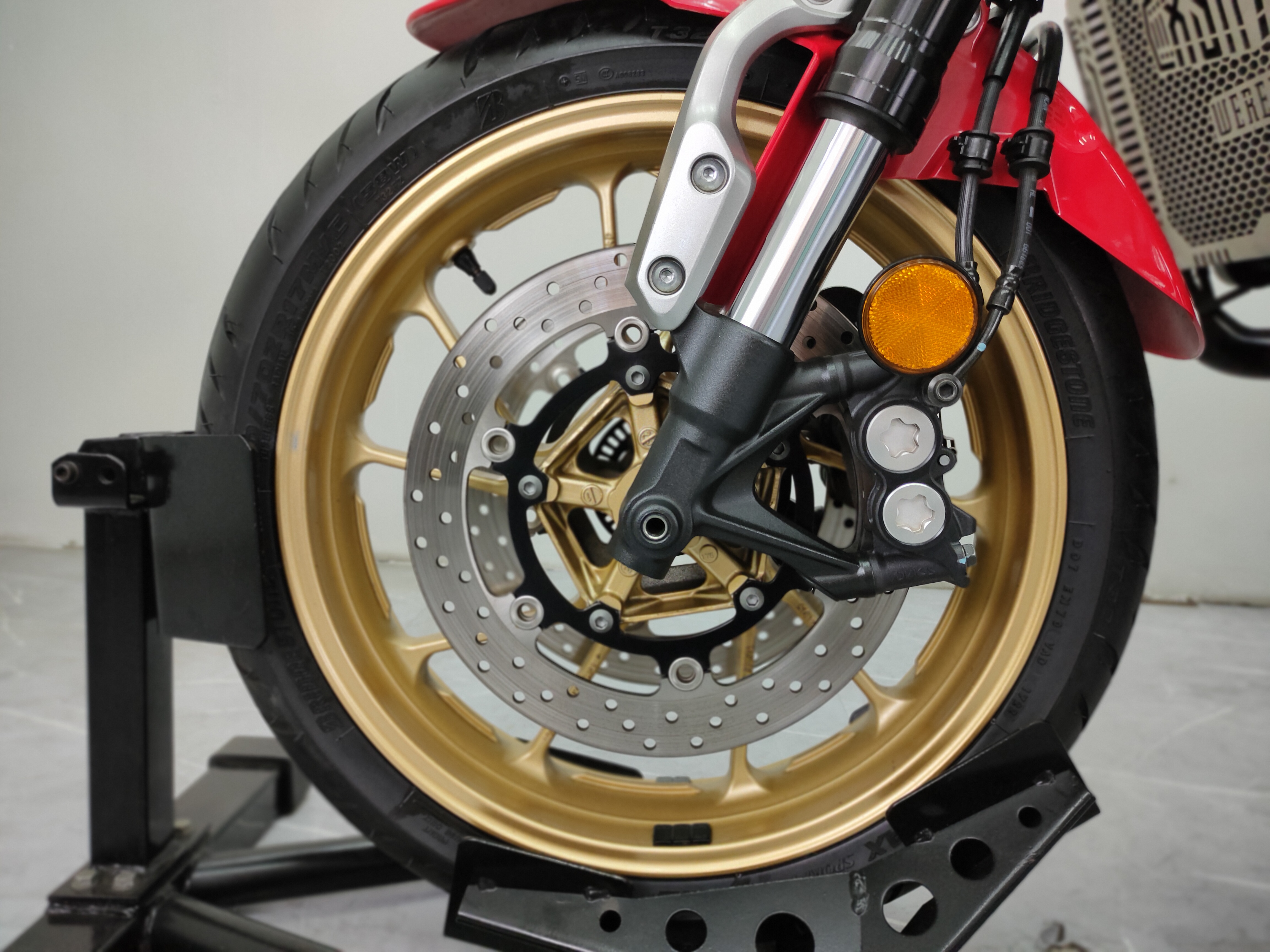 โป๊ะ💥 จัดคันนี้ไปหายห่วงแน่นอน YAMAHA XSR900 จดปี 22 โมเดล20 "Retro Classic" . . . พร้อมประกันชั้น1️⃣ คุ้มๆ จบๆ ออกรถเพียง 12600 เท่านั้น⁉️(กรณีผ่อนเท่านั้น)