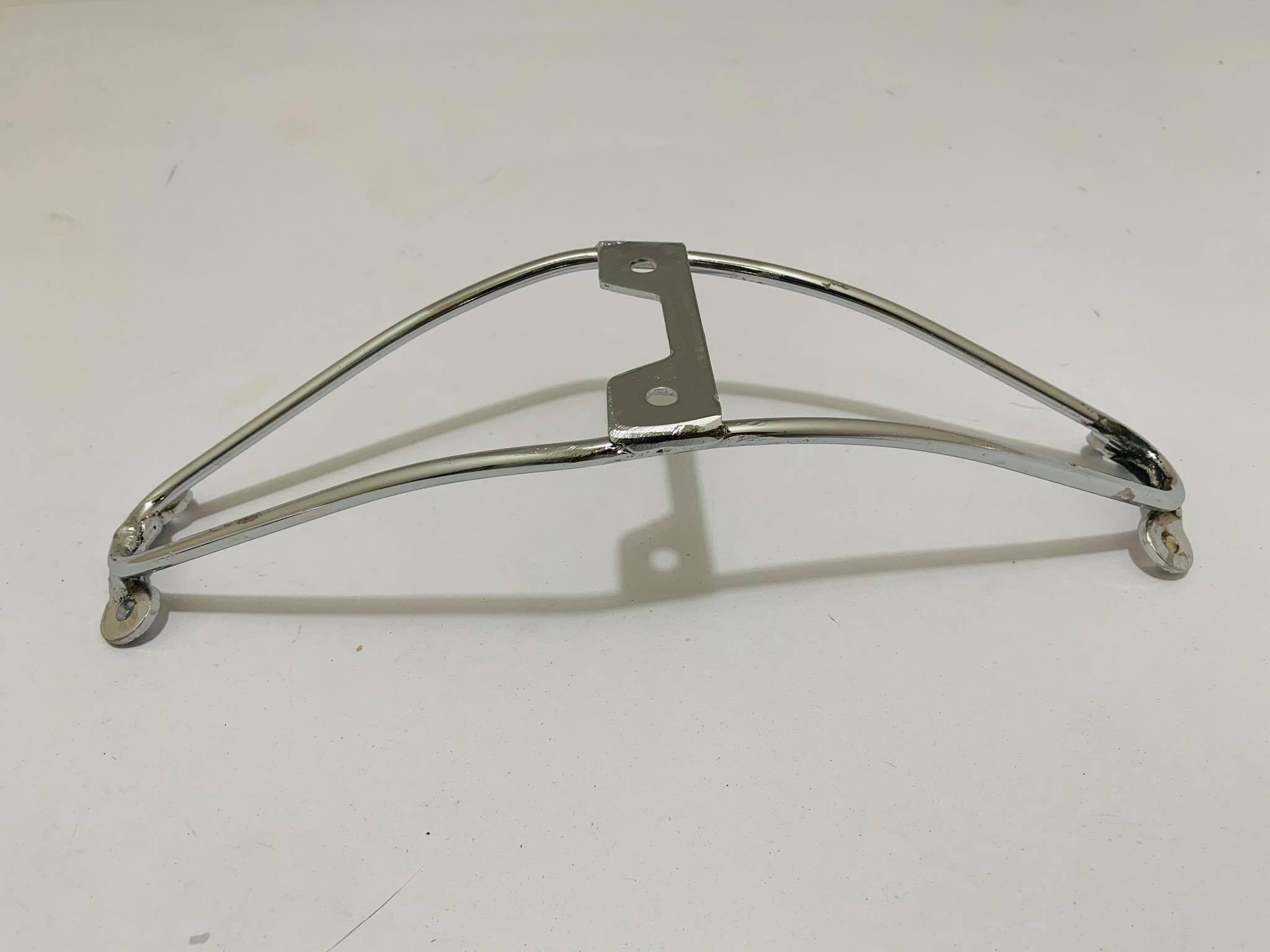 ขายึด บังโคลนหน้า รถชาลี L33