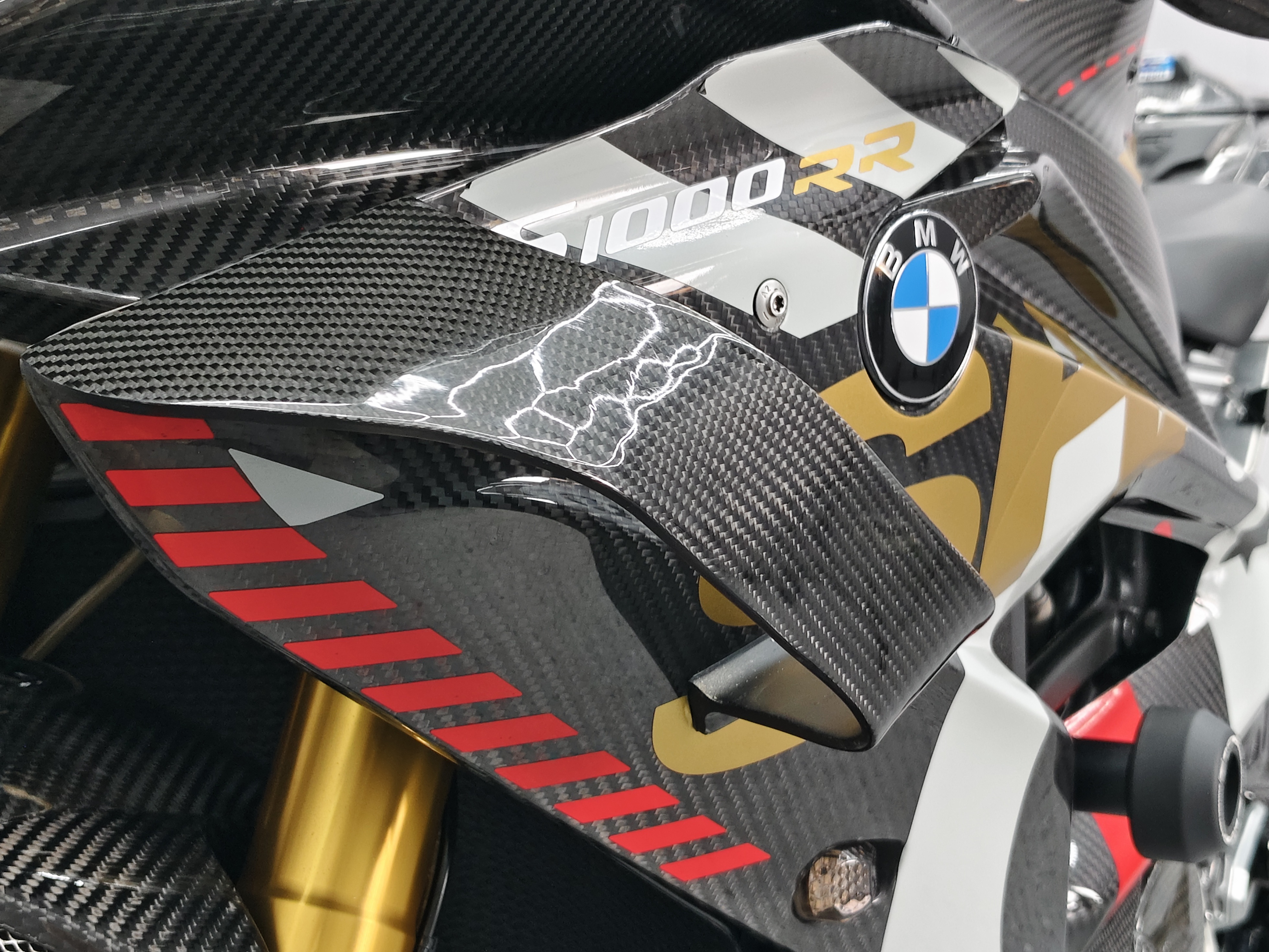 🦈 ฉลามบุก....ชุดแต่ง Full Carbon‼️ BMW S1000RR abs PRO กลางปี 2017 สุดจัดในย่านนี้ 💥 Serviceใหญ่แล้ว