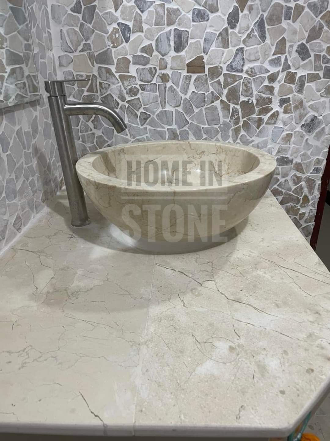 อ่างล้างมือ หินธรรมชาติ ลายสวยหรู เพิ่มความโดดเด่นให้กับห้องน้ำ