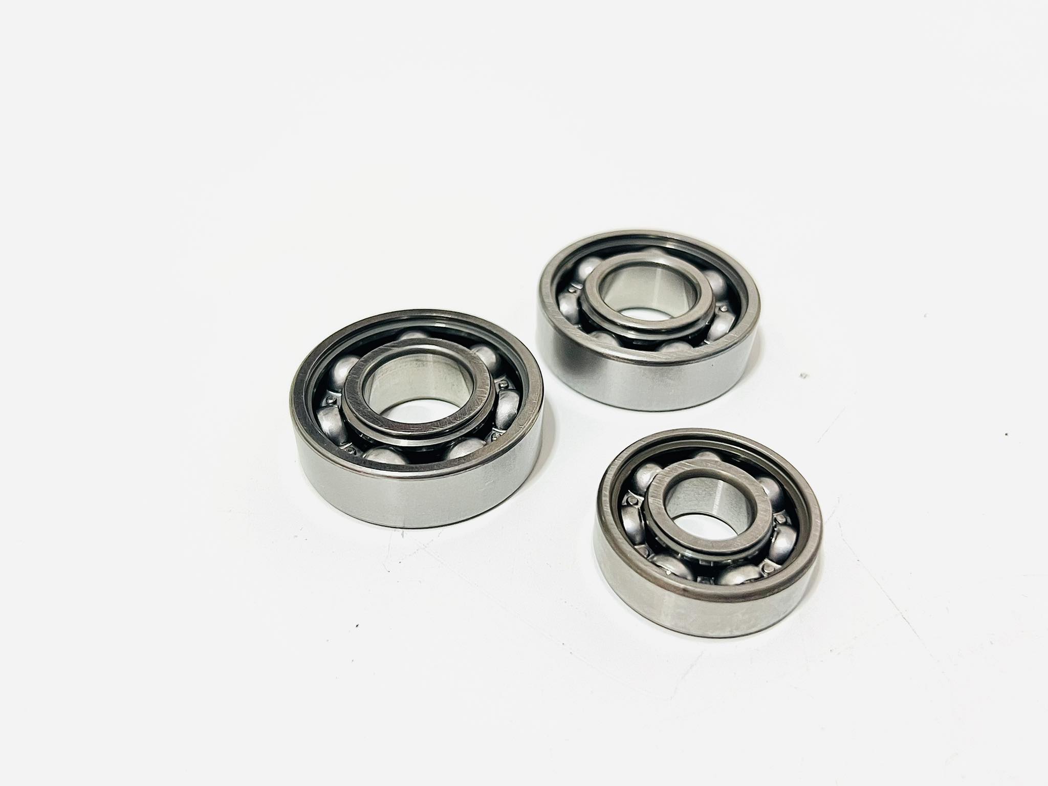 ตลับลูกปืนดุมล้อหลังโนวา+ตลับลูกปืนสเตอร์หลังโนวาs rs แท้ศูนย์ ครบชุด