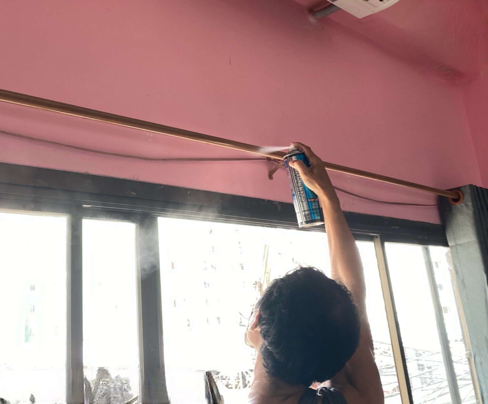 “Greenway Silicone Lubricant – ทางเลือกใหม่สำหรับรางม่านที่ลื่นไหล ไร้เสียง!”