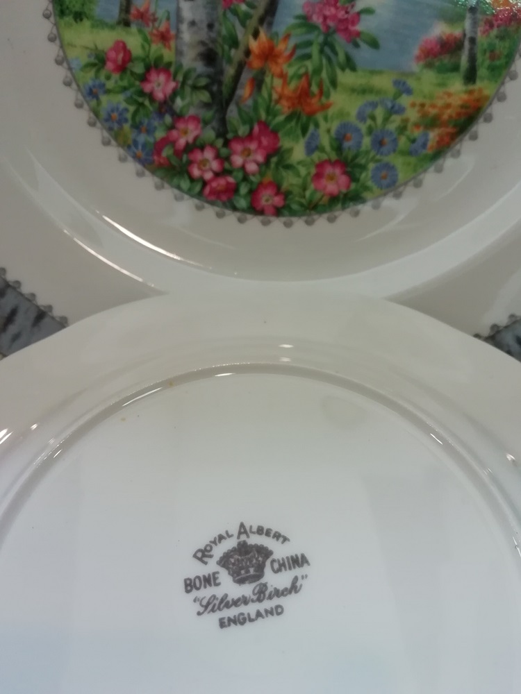 ชุดถ้วยชาจานชามชุดใหญ่ Royal Albert รุ่น Silver Birch จัดครบชุดถ้วยชาพร้อมกา นม น้ำตาล จานครบทุกประเภท
