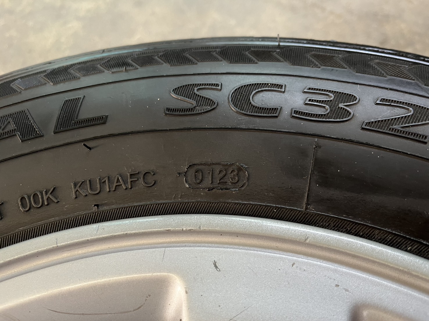 ✨ล้อแม็ก 6รู139✨Toyota Sport Rider D4D ขอบ 15 แถมยาง 215-70-15 Goodride ปี 23