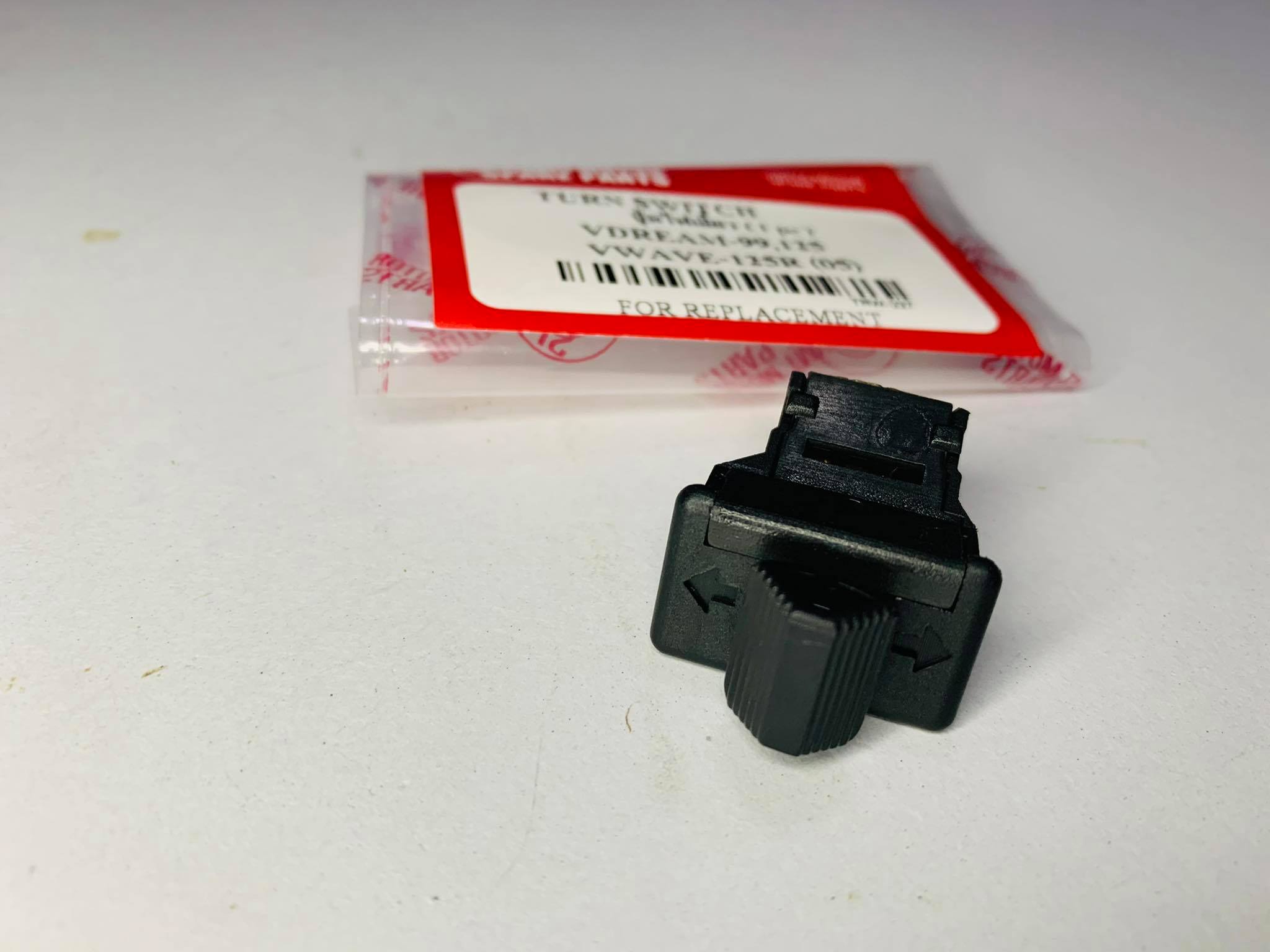 ปุ่มไฟเลี้ยวดรีม 99 ดรีม125