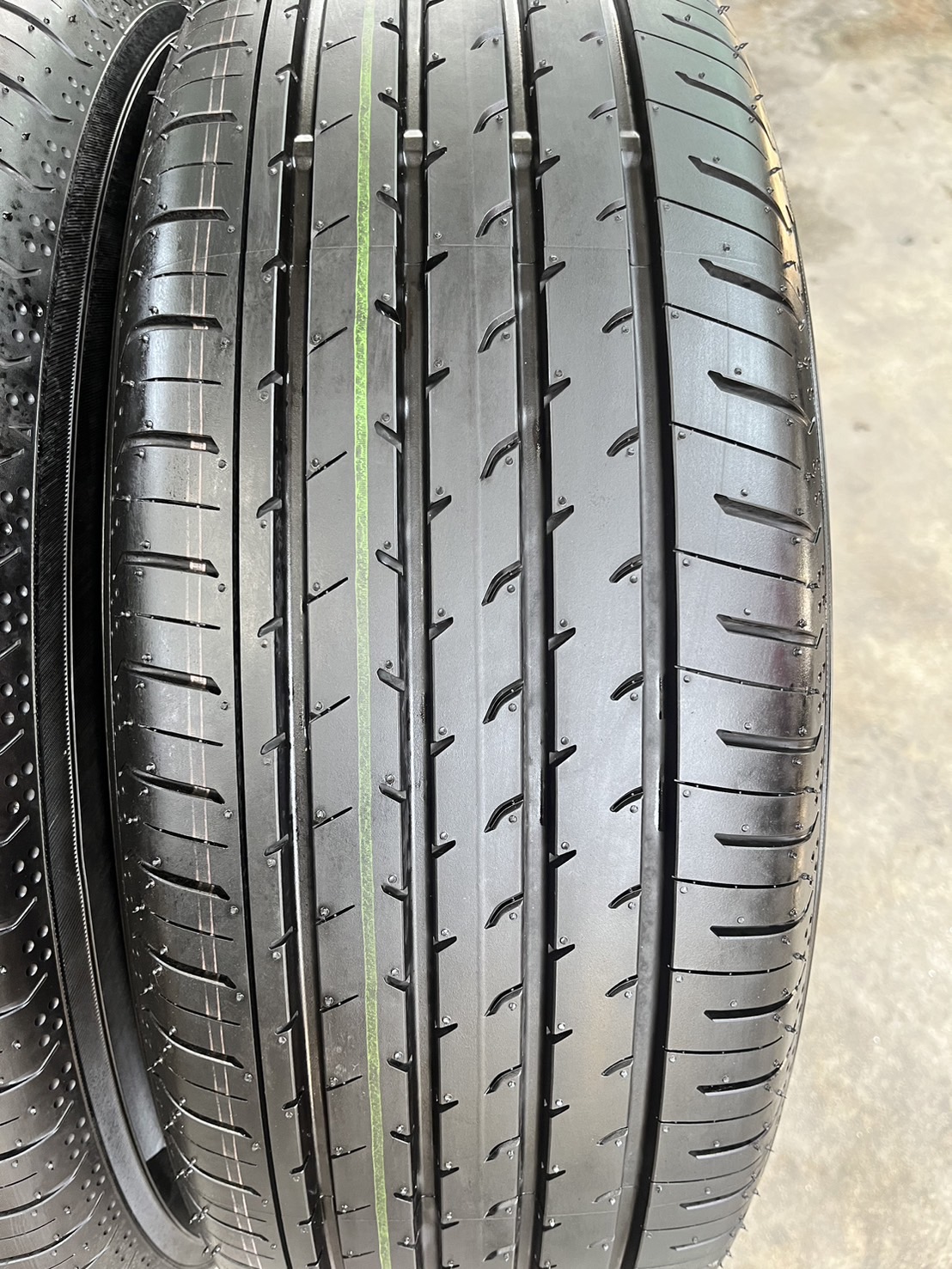 ✨ล้อแม็กพร้อมยางป้ายแดง✨Toyota Alphard (40-Series) รุ่นใหม่ล่าสุด ขอบ 18 สีไฮเปอร์💖สวยกริ๊บ💖