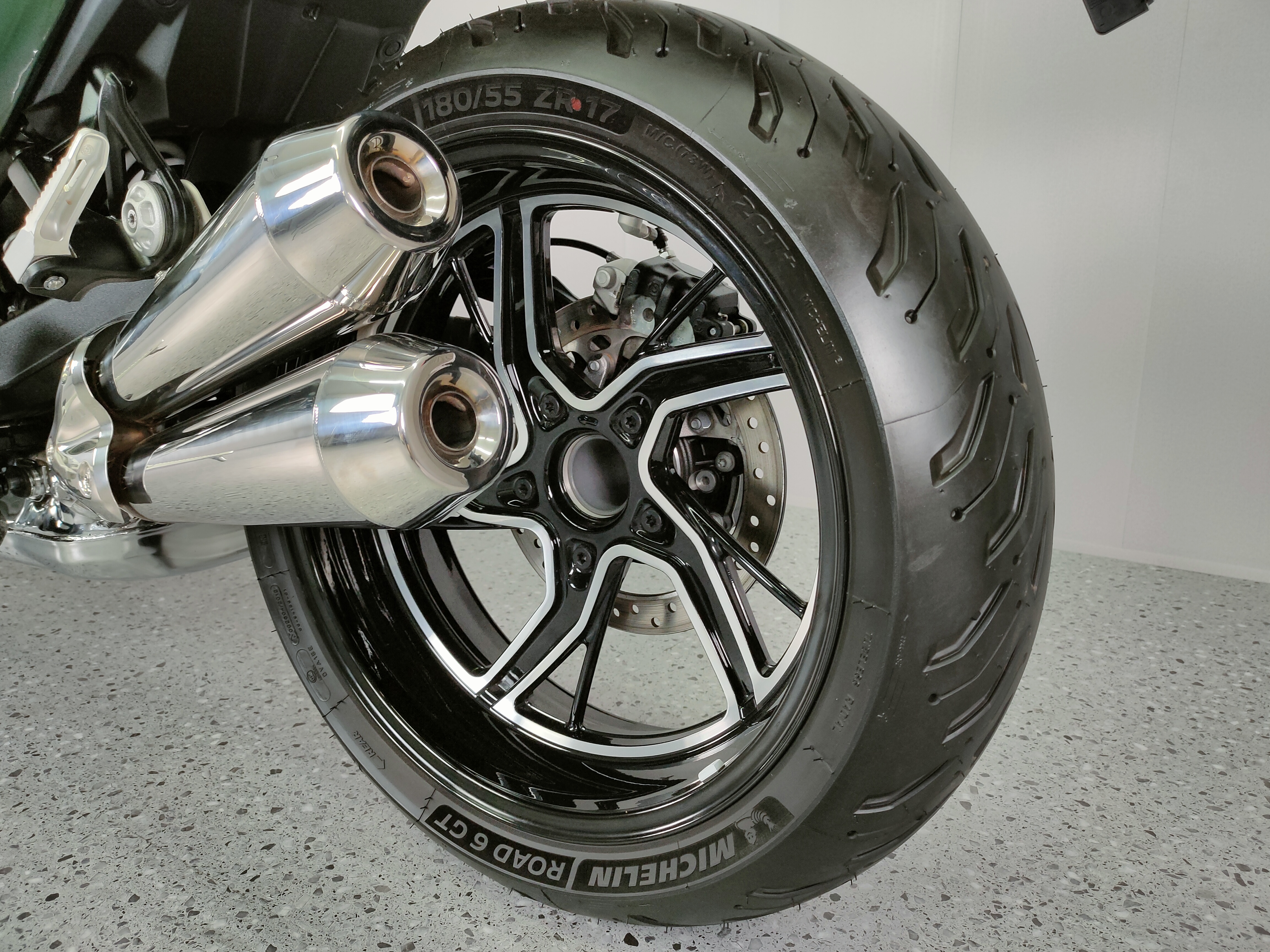 รถยังไม่ได้จดทะเบียน❓️❓️ BMW R12 NINE T . . . ใหม่กว่านี้ต้องโชว์รูมเท่านั้น ‼️