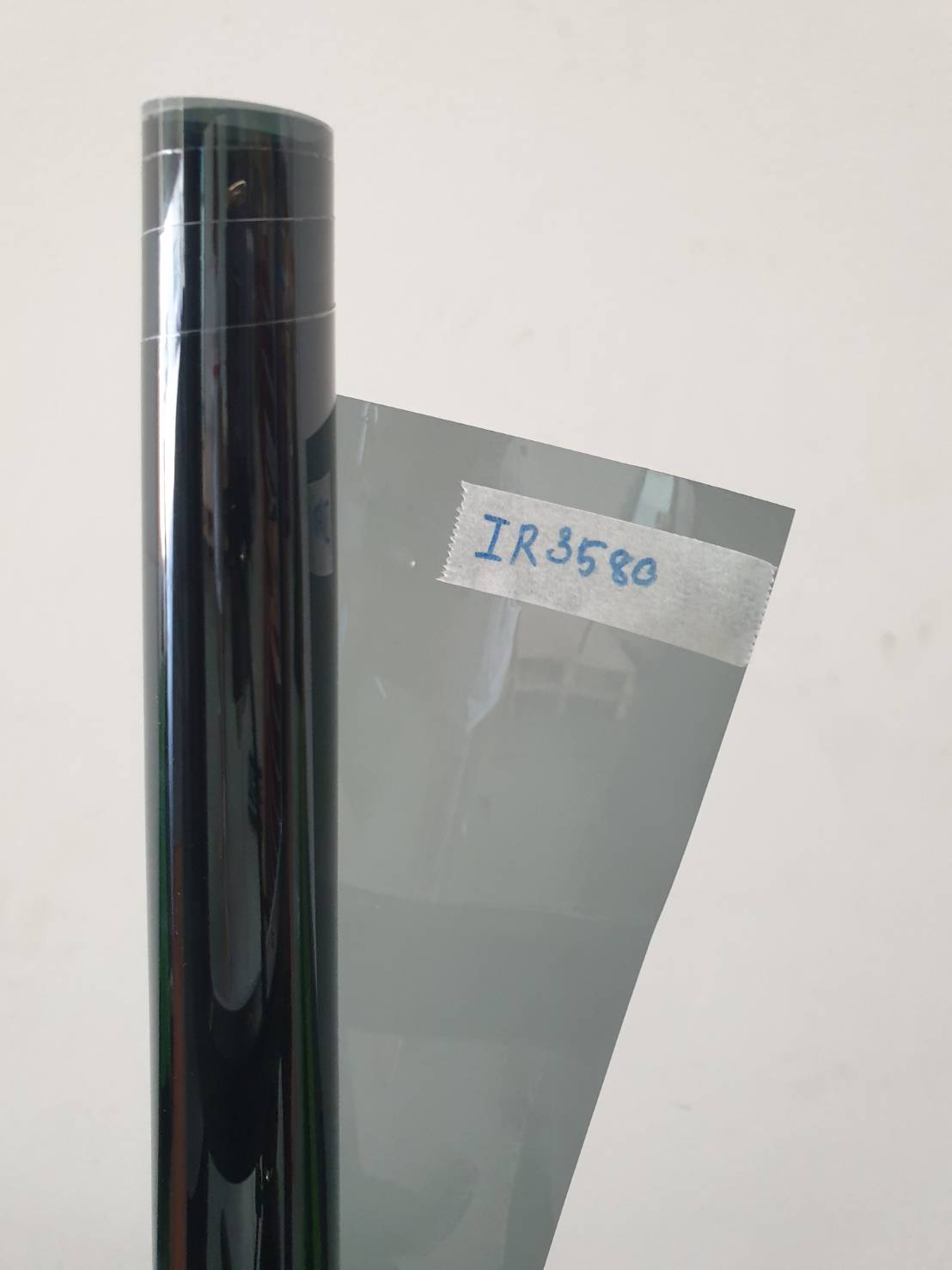 ฟิล์มกรองแสง Nano-Ceramic Film (IR 3580) ดำ 60 เซน