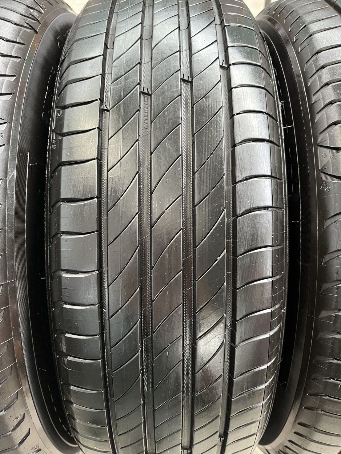 ✨ยาง✨205-65-16 Michelin♨️ปี 24♨️สภาพสวยมาก💖ใช้งานมาน้อยมาก