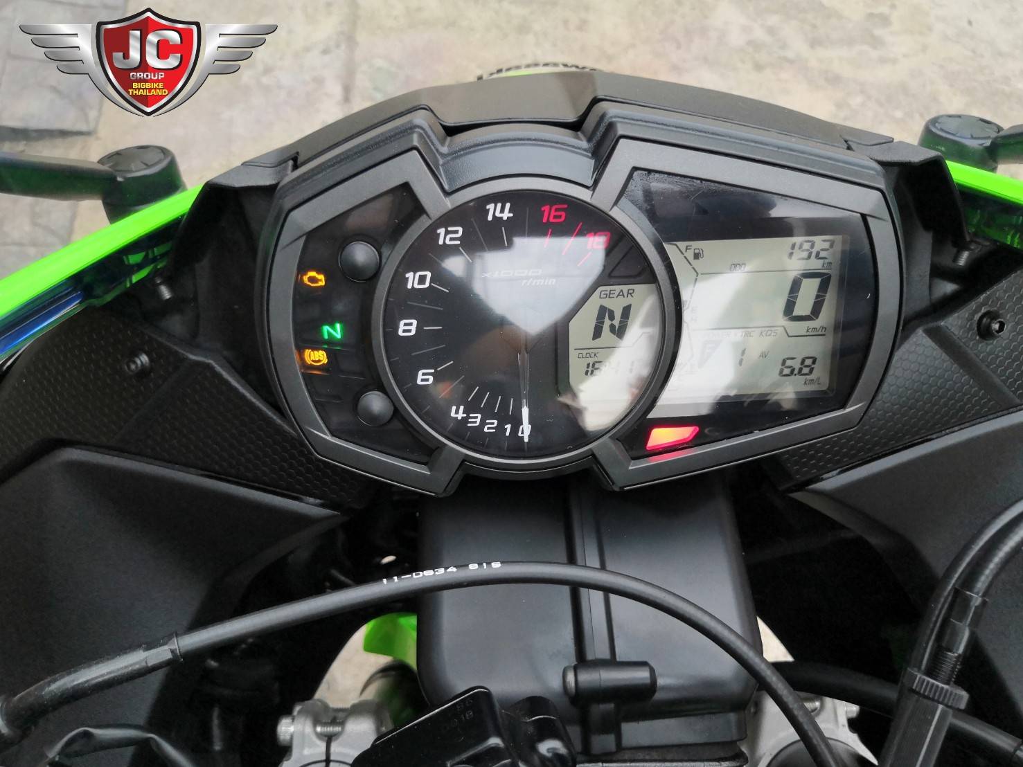 ZX-6R ***ไมล์ร้อยโลไม่ต้องบรรยายมาก***สภาพรถใหม่ใสกริ๊งๆ