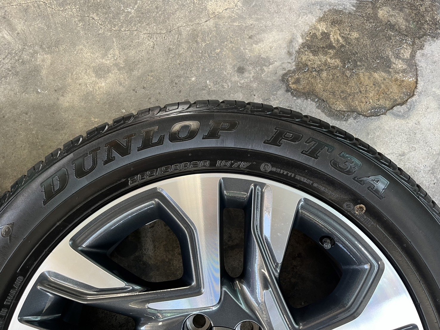 ♨️ปี 24♨️✨ล้อแม็กพร้อมยางป้ายแดง✨Toyota Fortuner Legender รุ่นใหม่ ขอบ 20💖สวยกริ๊บ💖