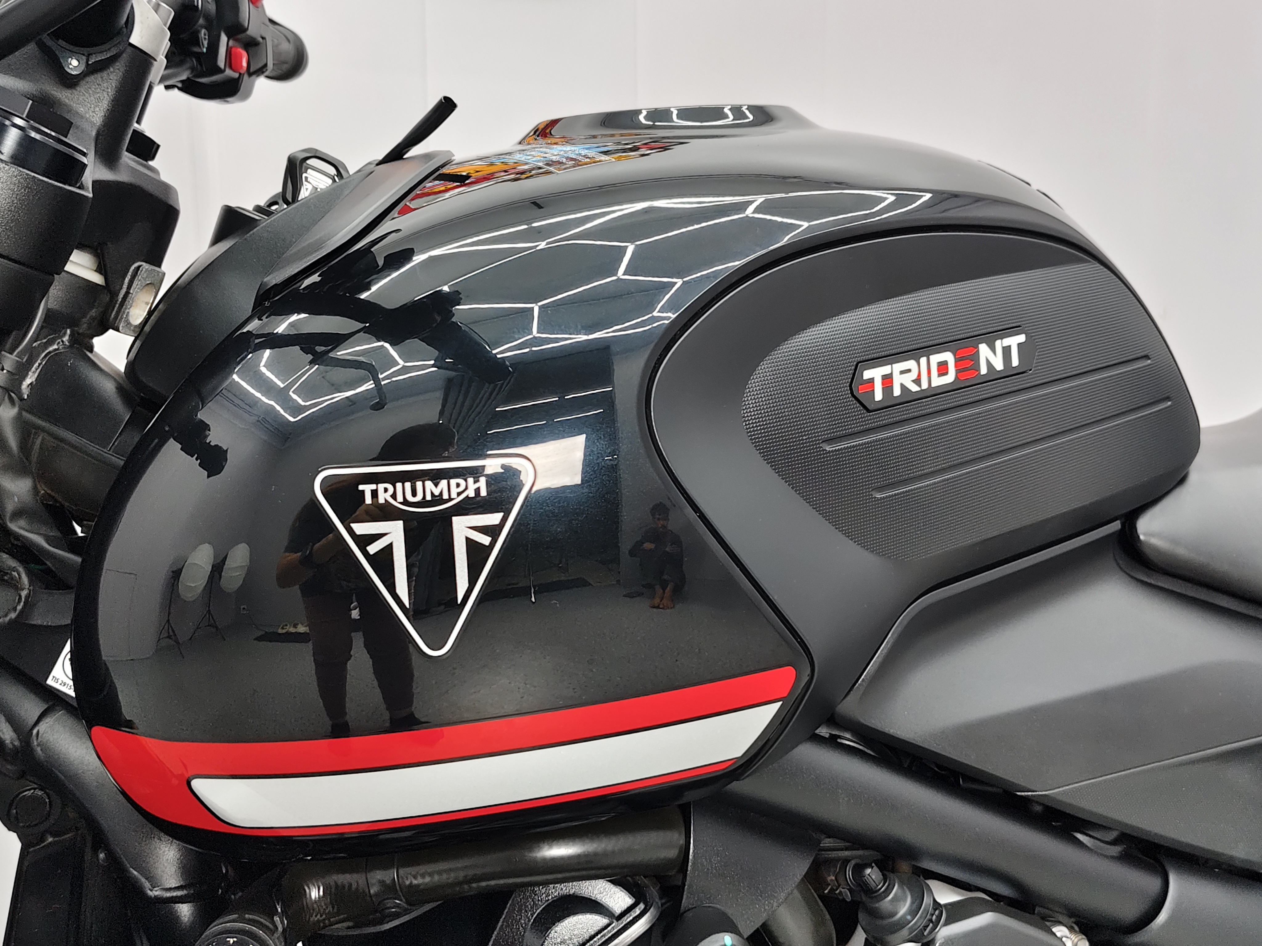 ขี่ดีคล่องตัว TRIUMPH TRIDENT660 ปี 2021 รถสวยวิ่งน้อยโปรโมชั่นโดนๆ