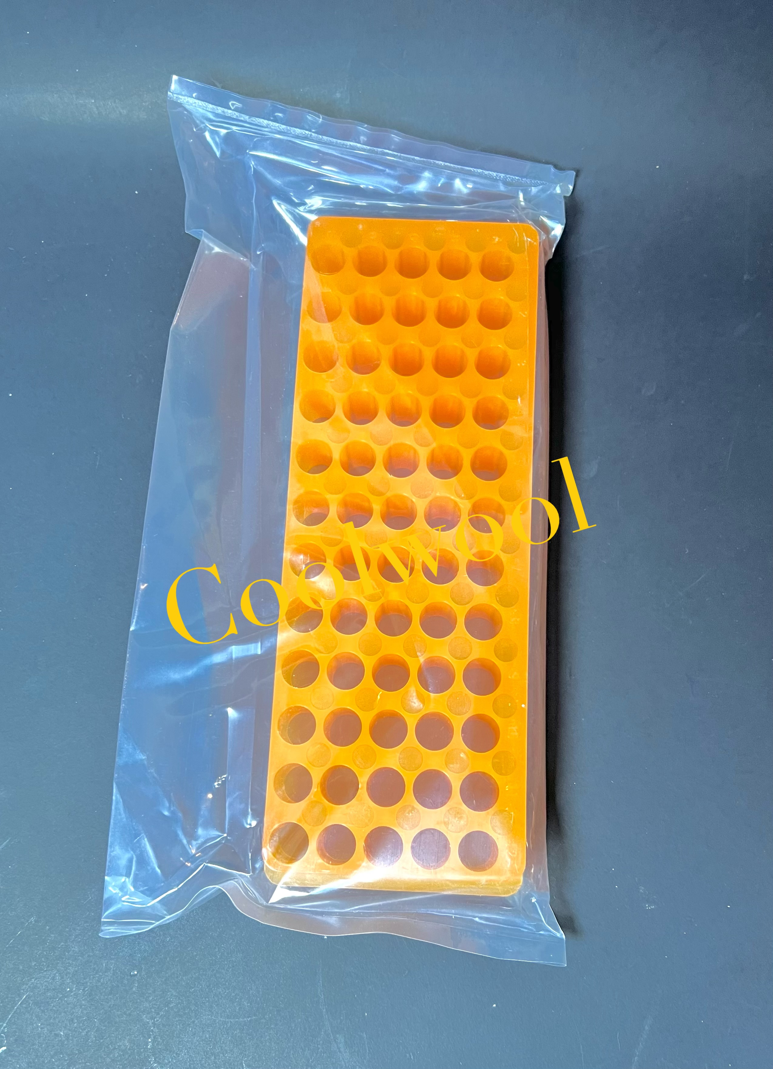 Reversible Racks for Microtube,Polypropylene 60-Well (5x12)-แร็คใส่หลอดปั่นเหวี่ยง 60 ช่อง