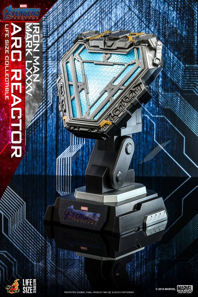 Hot Toys LMS010 Avengers: Endgame 1/1 Iron Man Mark LXXXV Arc Reactor (Life-Size)