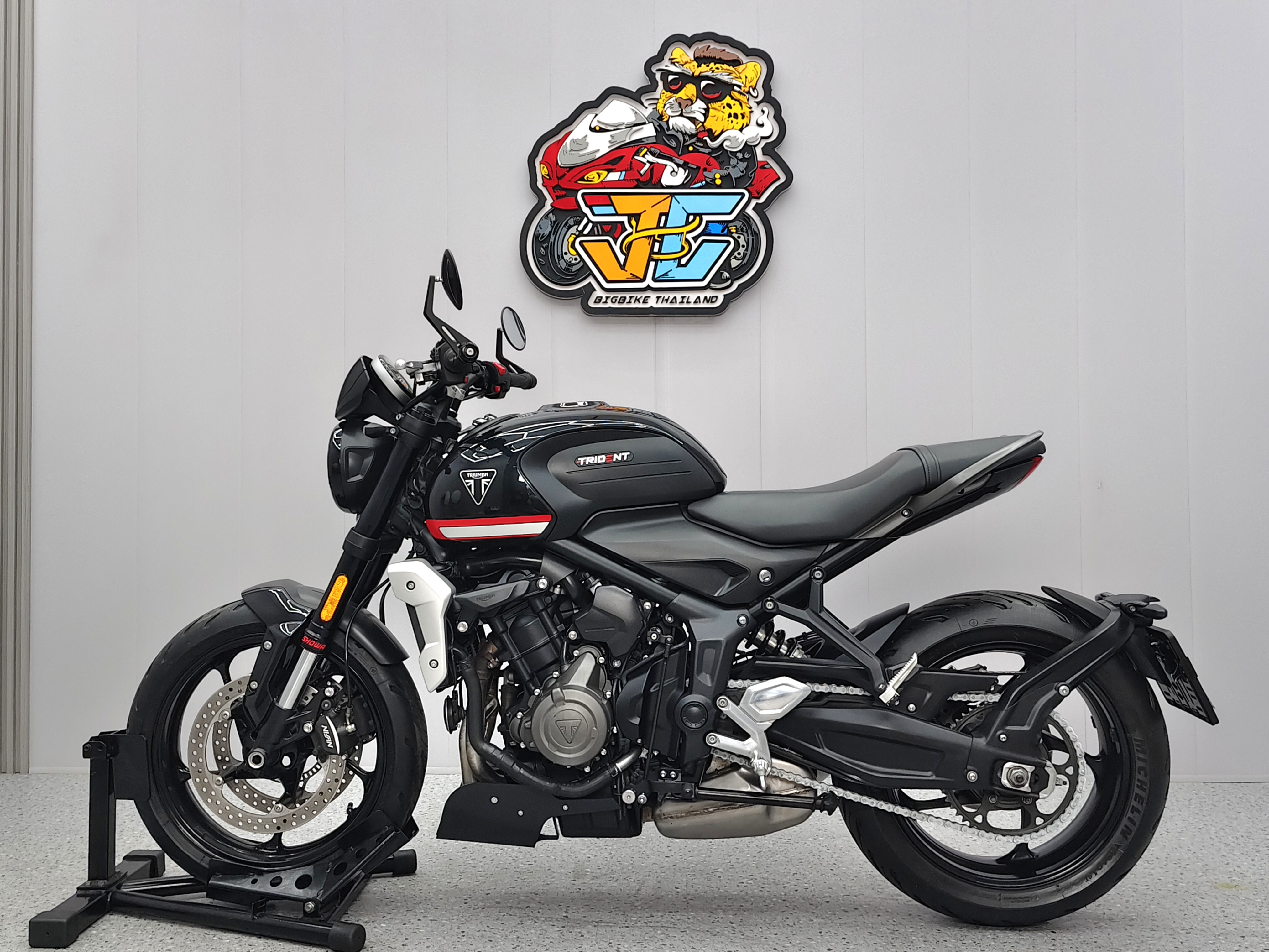 ขี่ดีคล่องตัว TRIUMPH TRIDENT660 ปี 2021 รถสวยวิ่งน้อยโปรโมชั่นโดนๆ