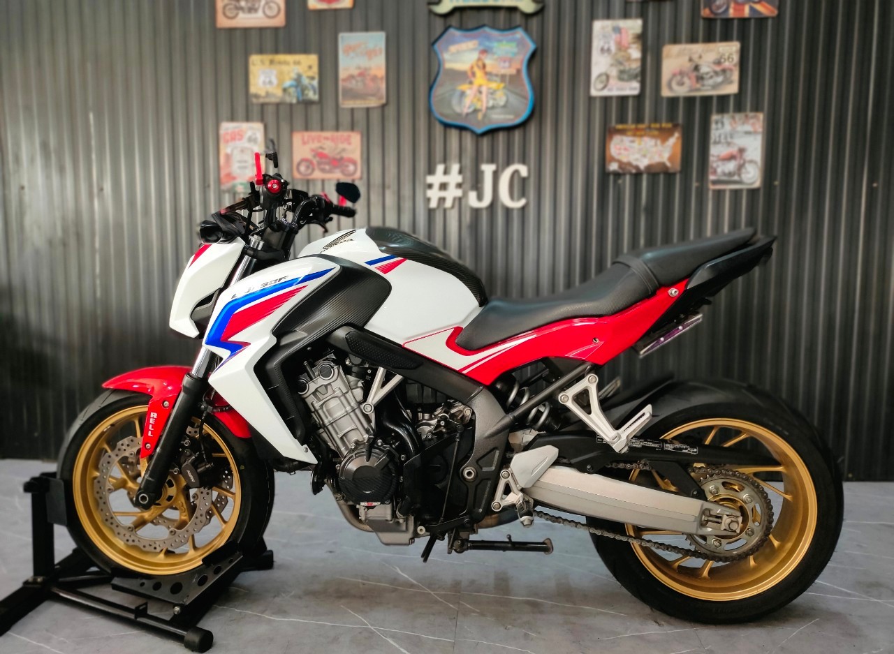 เดือนละ 3พัน...ได้ขี่สูบเรียงเสียงหวาน⁉️ เข้าใหม่อีกลำ HONDA CB650F ปี 2016 Tri-Colour ยอดนิยม 😘